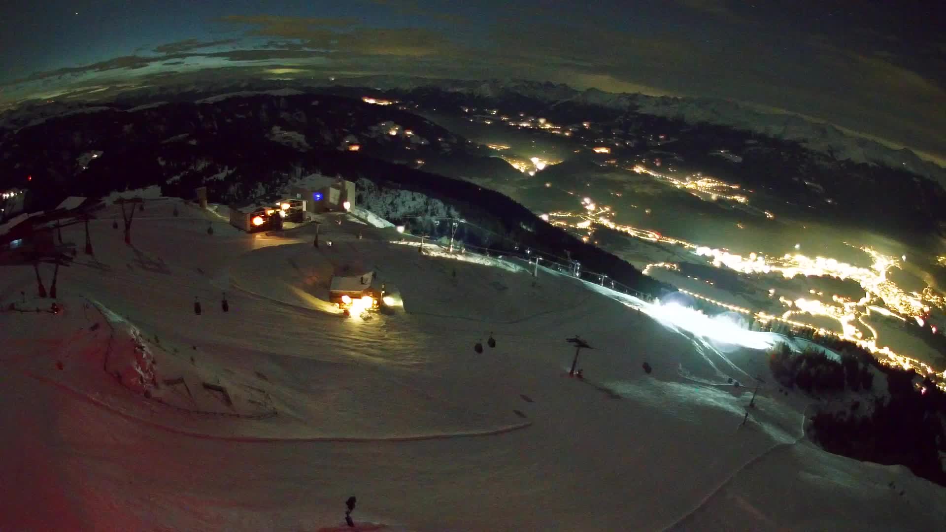 Stazione sciistica di Plan de Corones | vista su Brunico