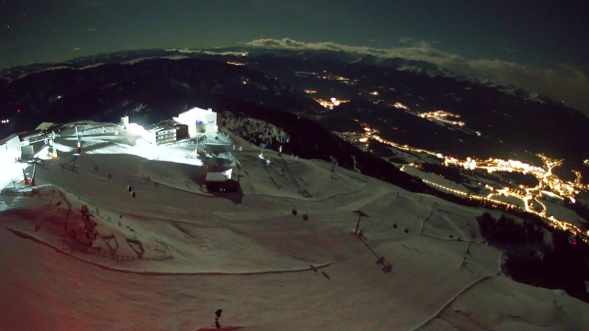 Kronplatz peak Ski resort | view to Bruneck