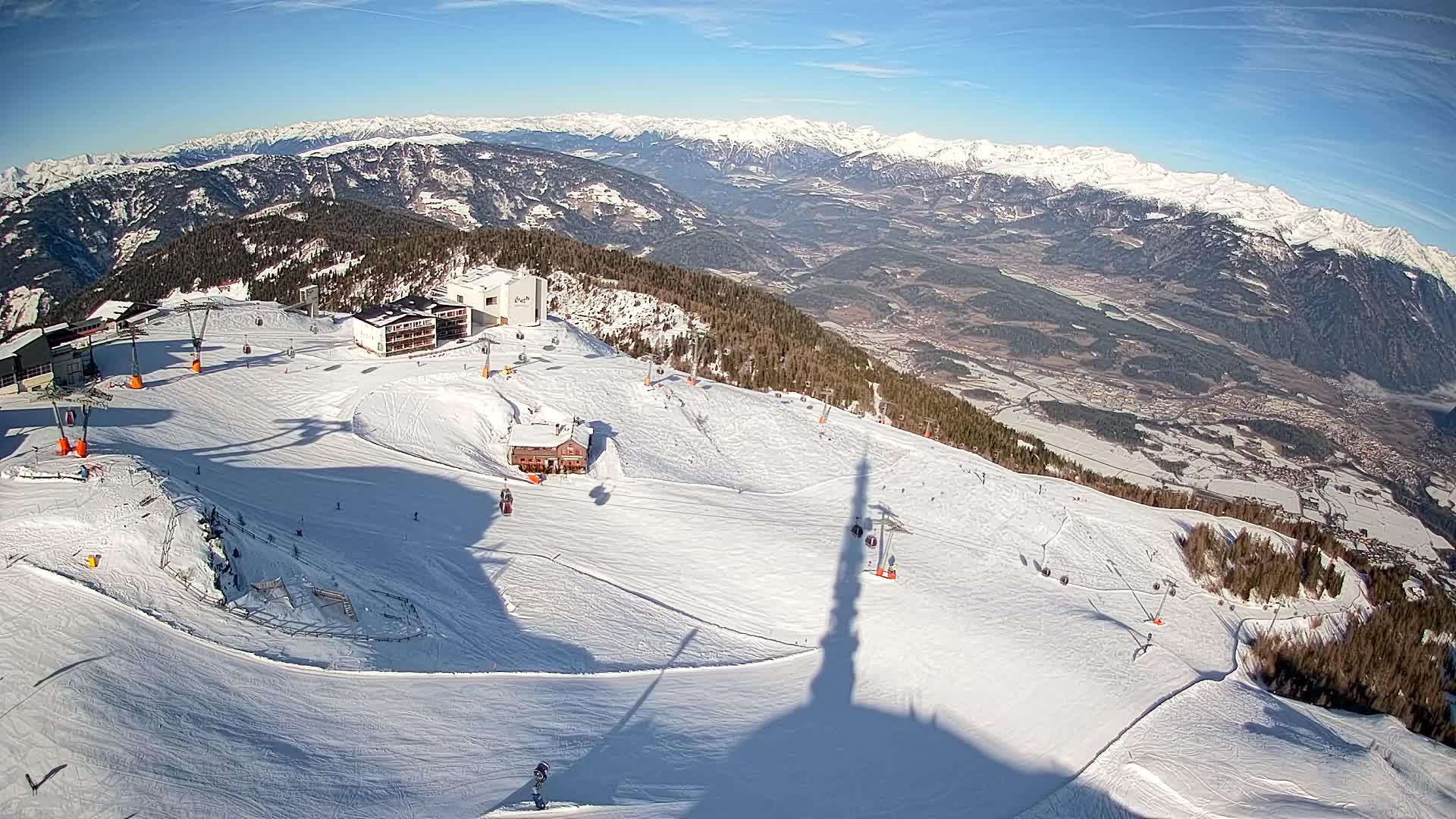 Stazione sciistica di Plan de Corones | vista su Brunico