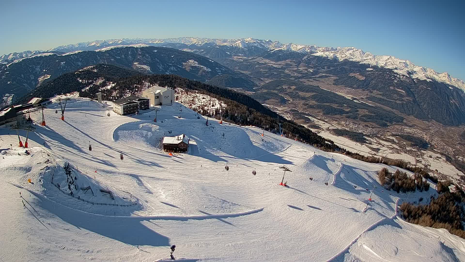 Station de ski Kronplatz sommet | vue sur Brunico