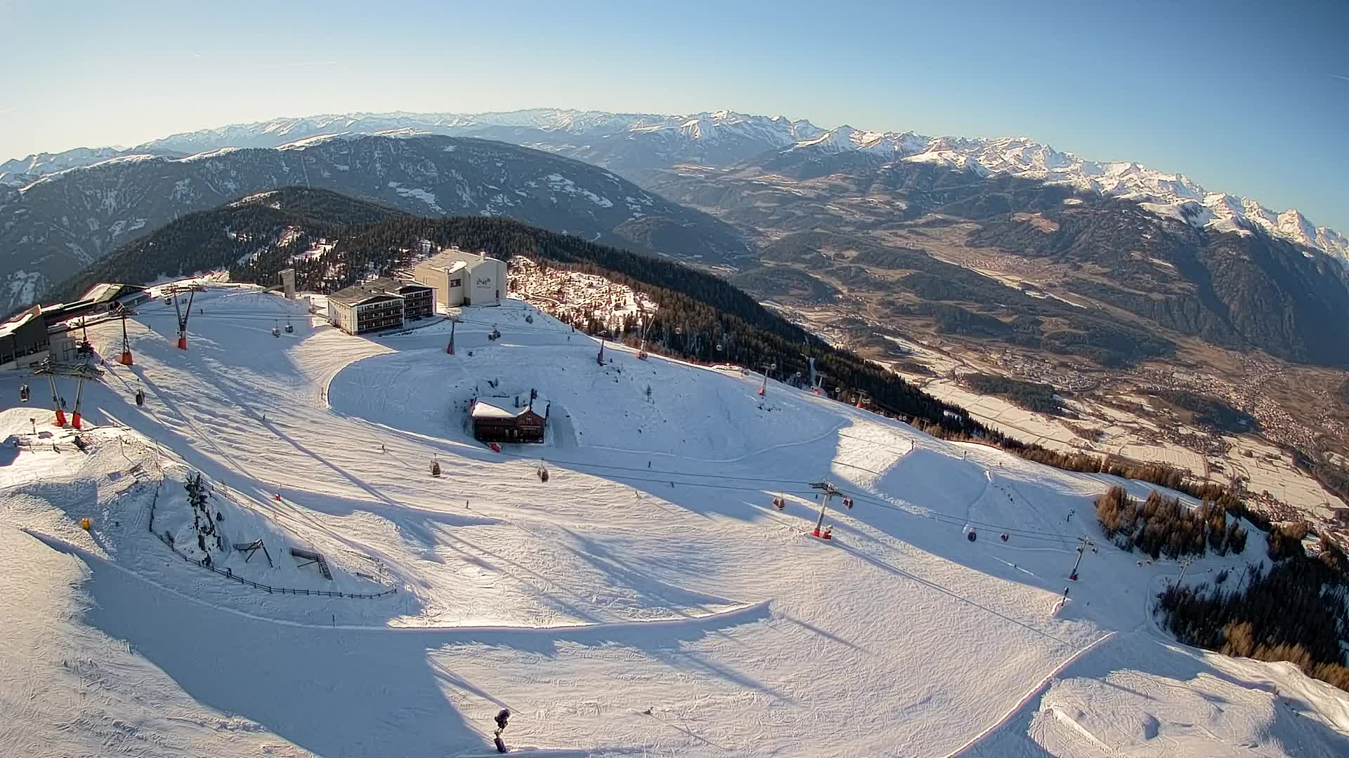 Stazione sciistica di Plan de Corones | vista su Brunico