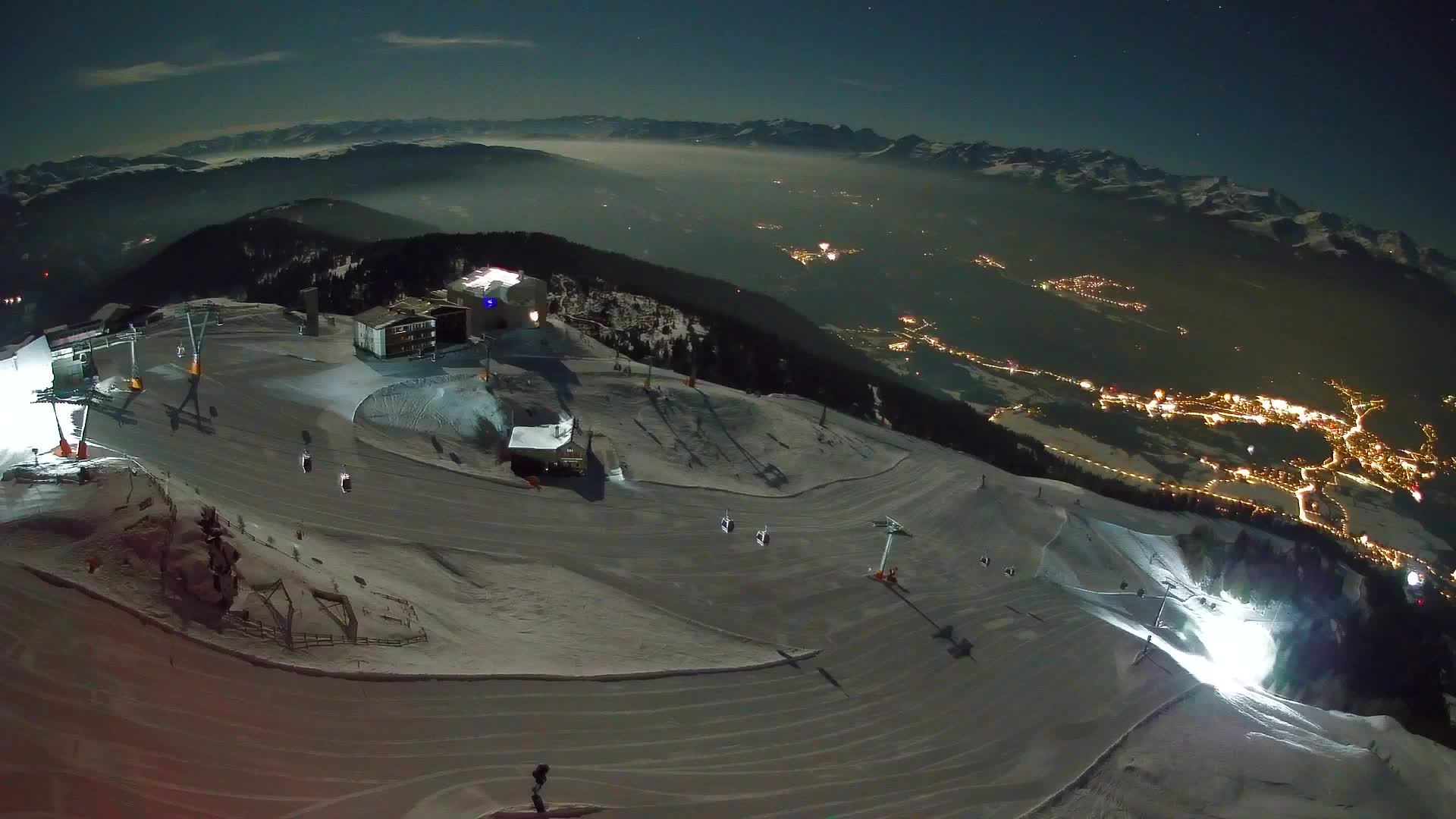 Skigebiet Kronplatz Gipfel | Blick auf Bruneck