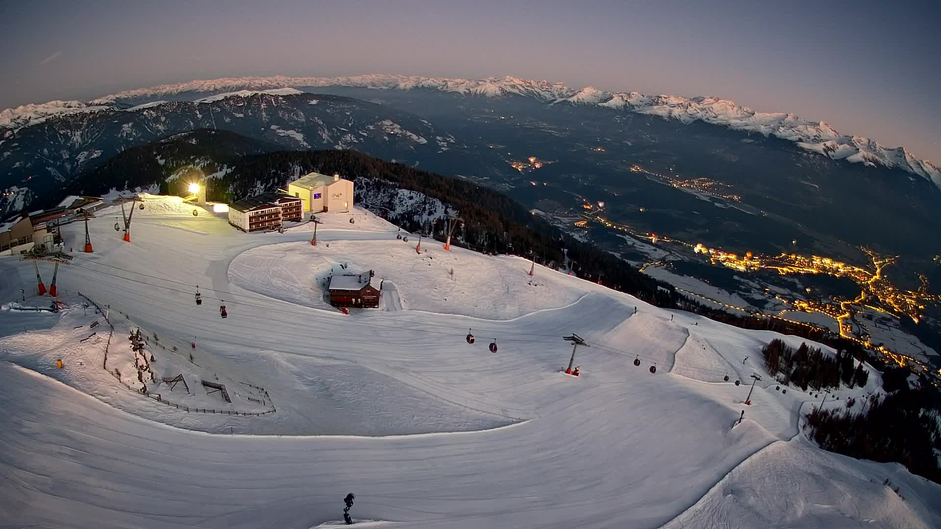 Skigebiet Kronplatz Gipfel | Blick auf Bruneck