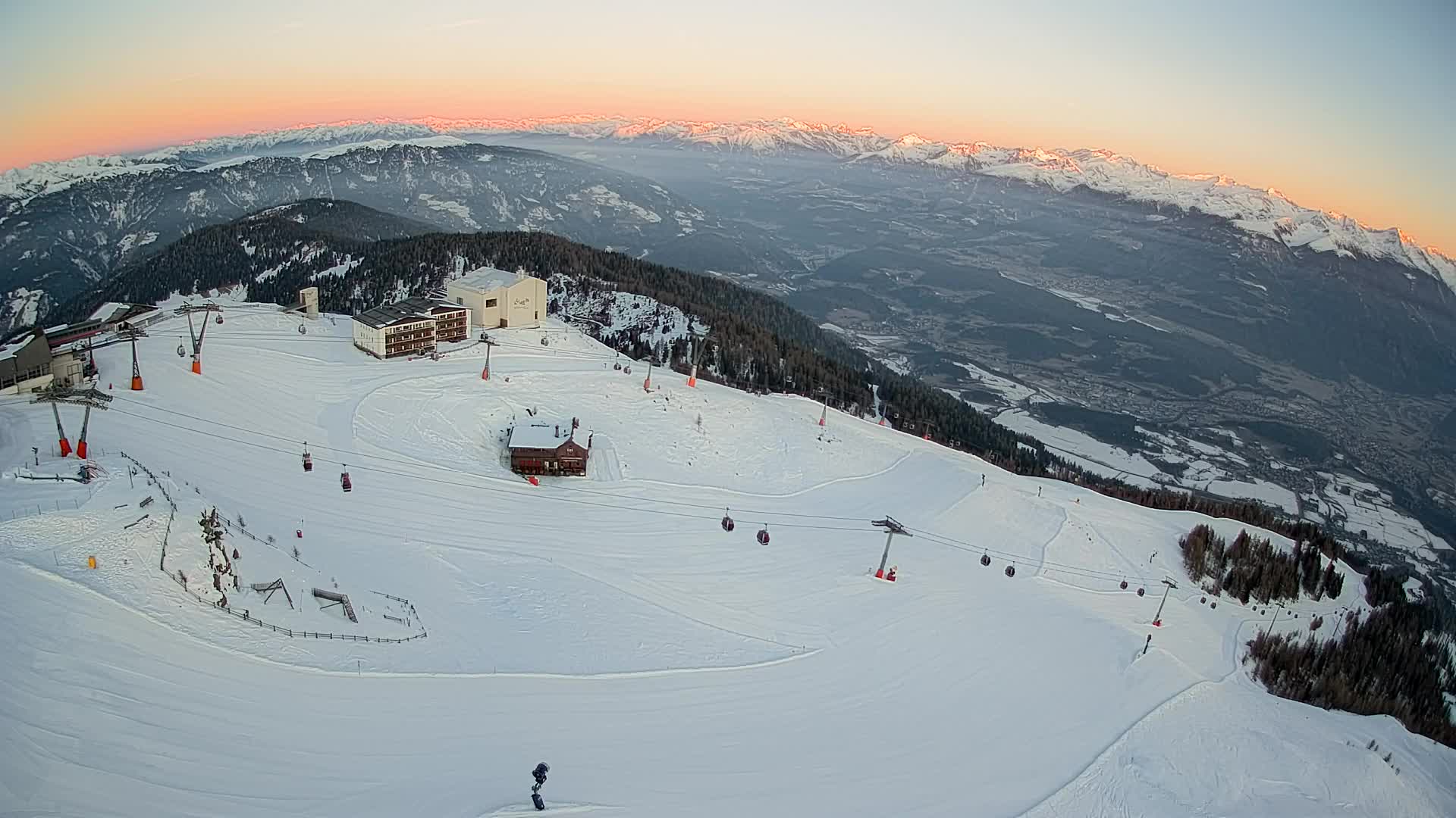Skigebiet Kronplatz Gipfel | Blick auf Bruneck