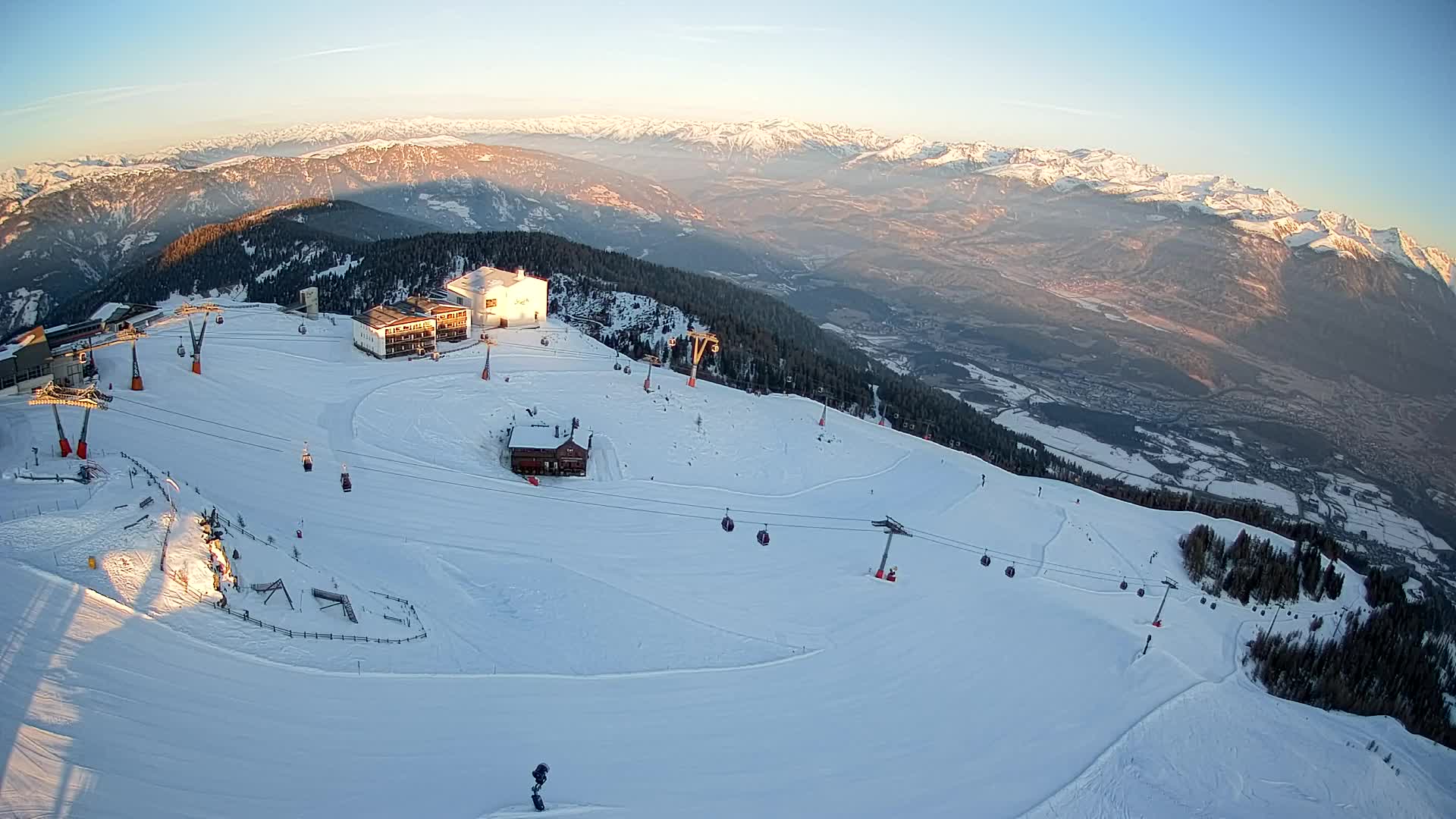 Skigebiet Kronplatz Gipfel | Blick auf Bruneck