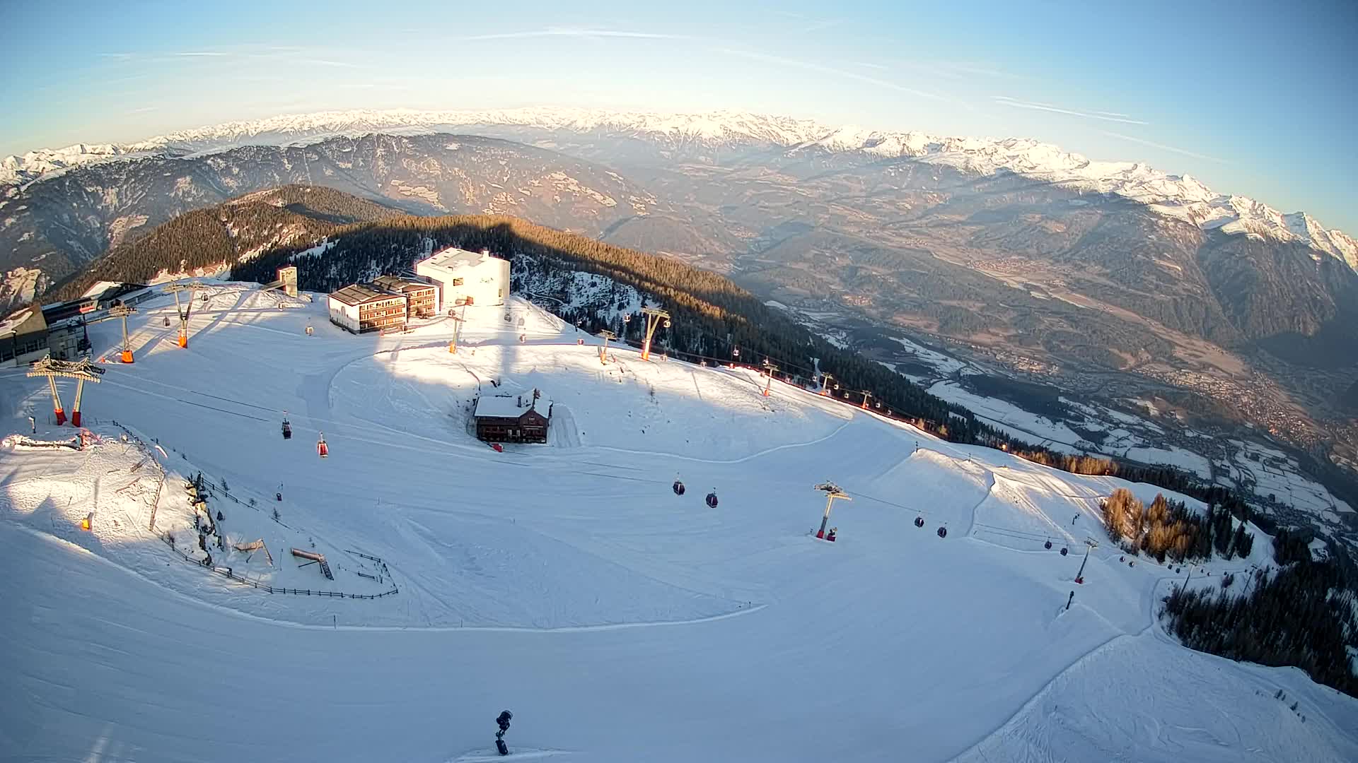 Skigebiet Kronplatz Gipfel | Blick auf Bruneck
