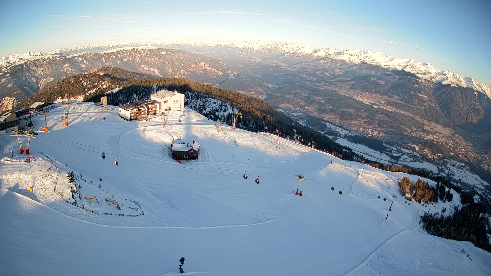Station de ski Kronplatz sommet | vue sur Brunico