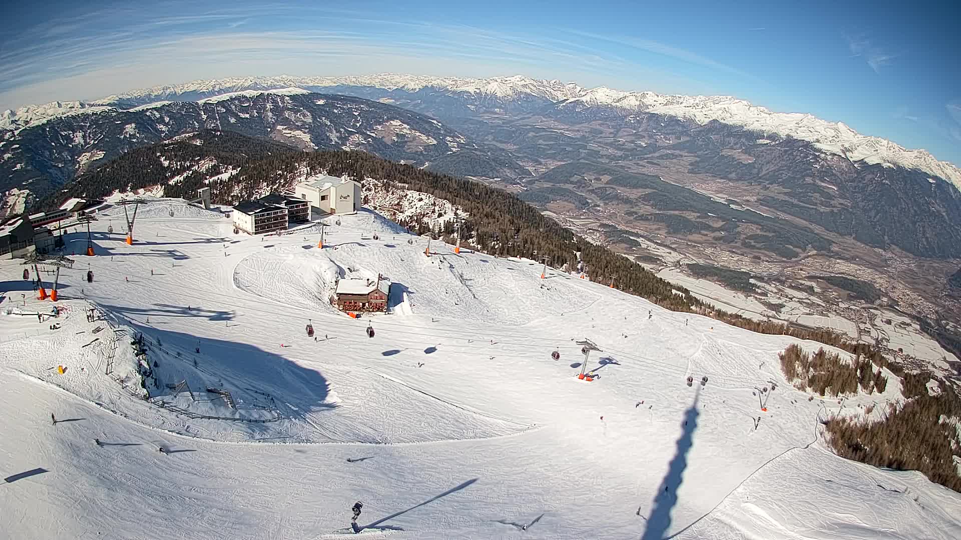 Stazione sciistica di Plan de Corones | vista su Brunico