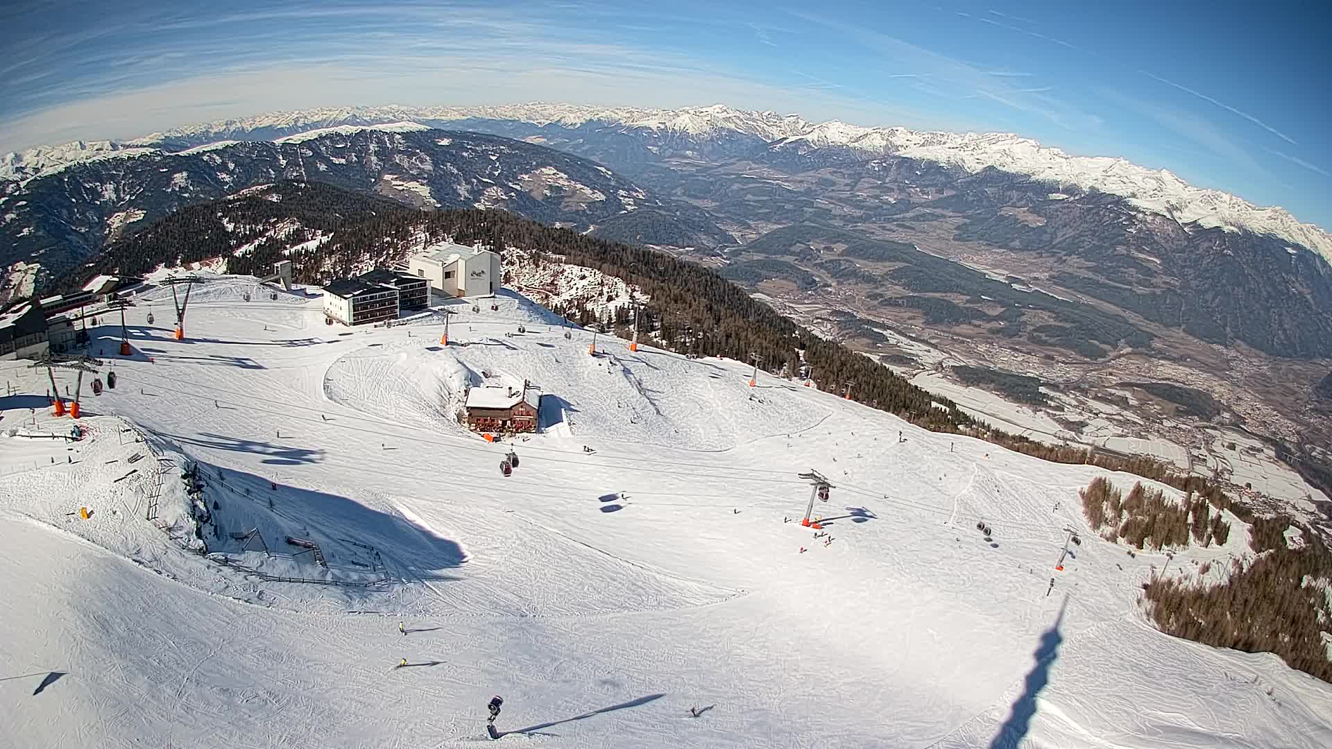 Skigebiet Kronplatz Gipfel | Blick auf Bruneck