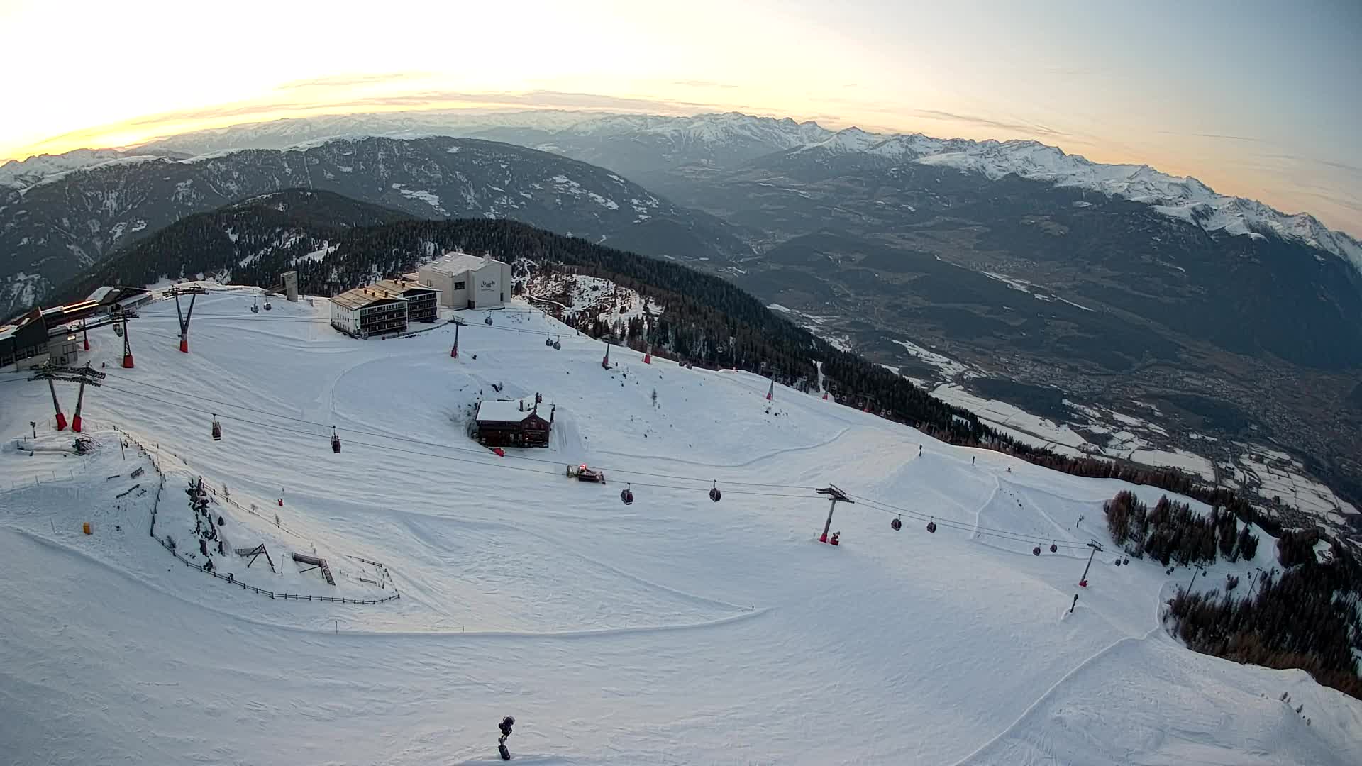Station de ski Kronplatz sommet | vue sur Brunico