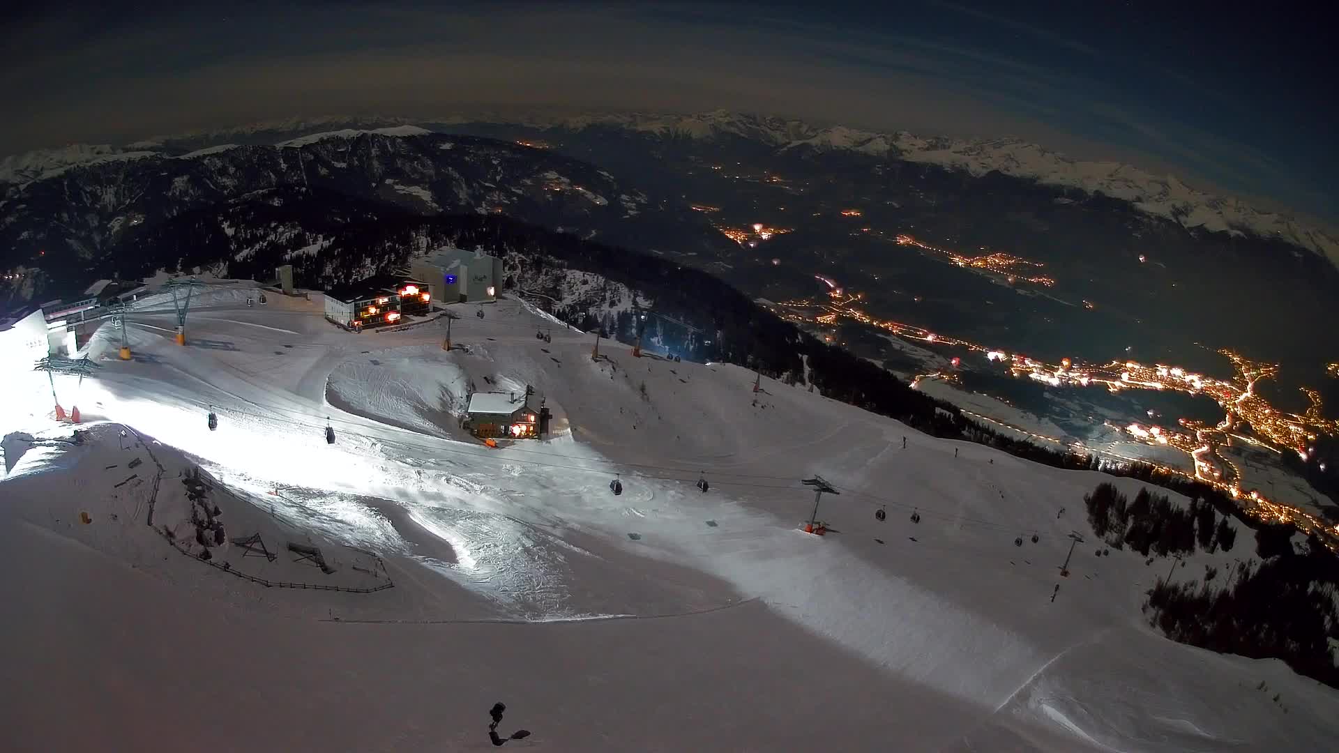 Stazione sciistica di Plan de Corones | vista su Brunico