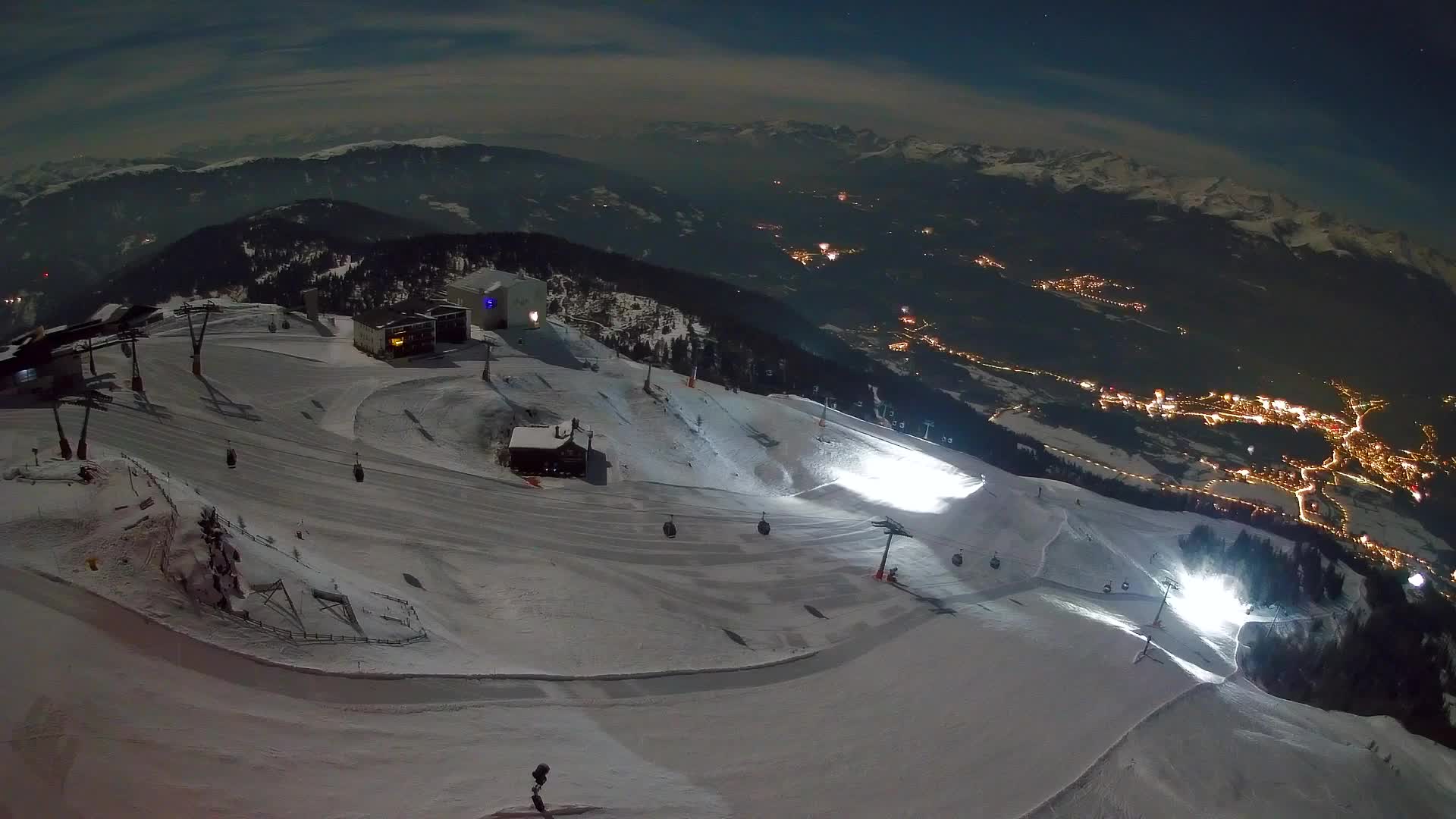 Station de ski Kronplatz sommet | vue sur Brunico
