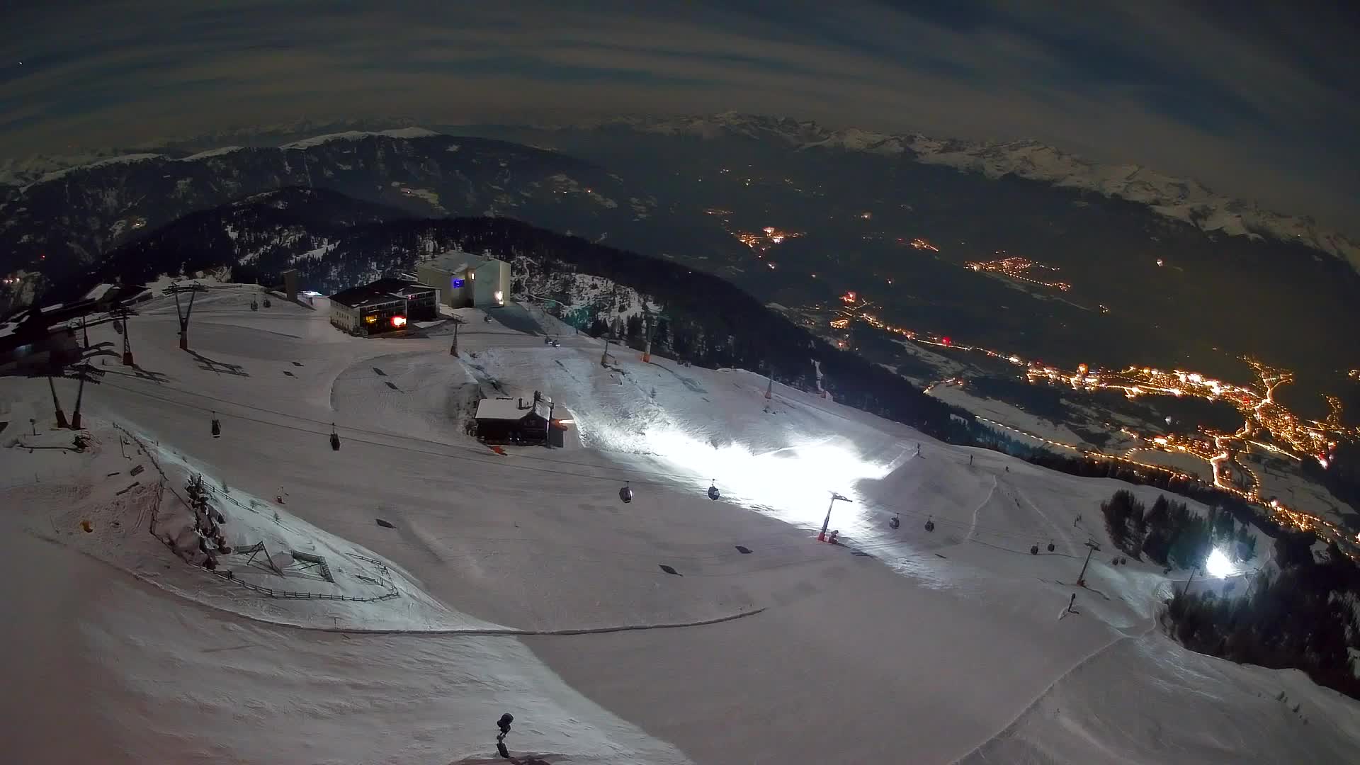 Kronplatz peak Ski resort | view to Bruneck