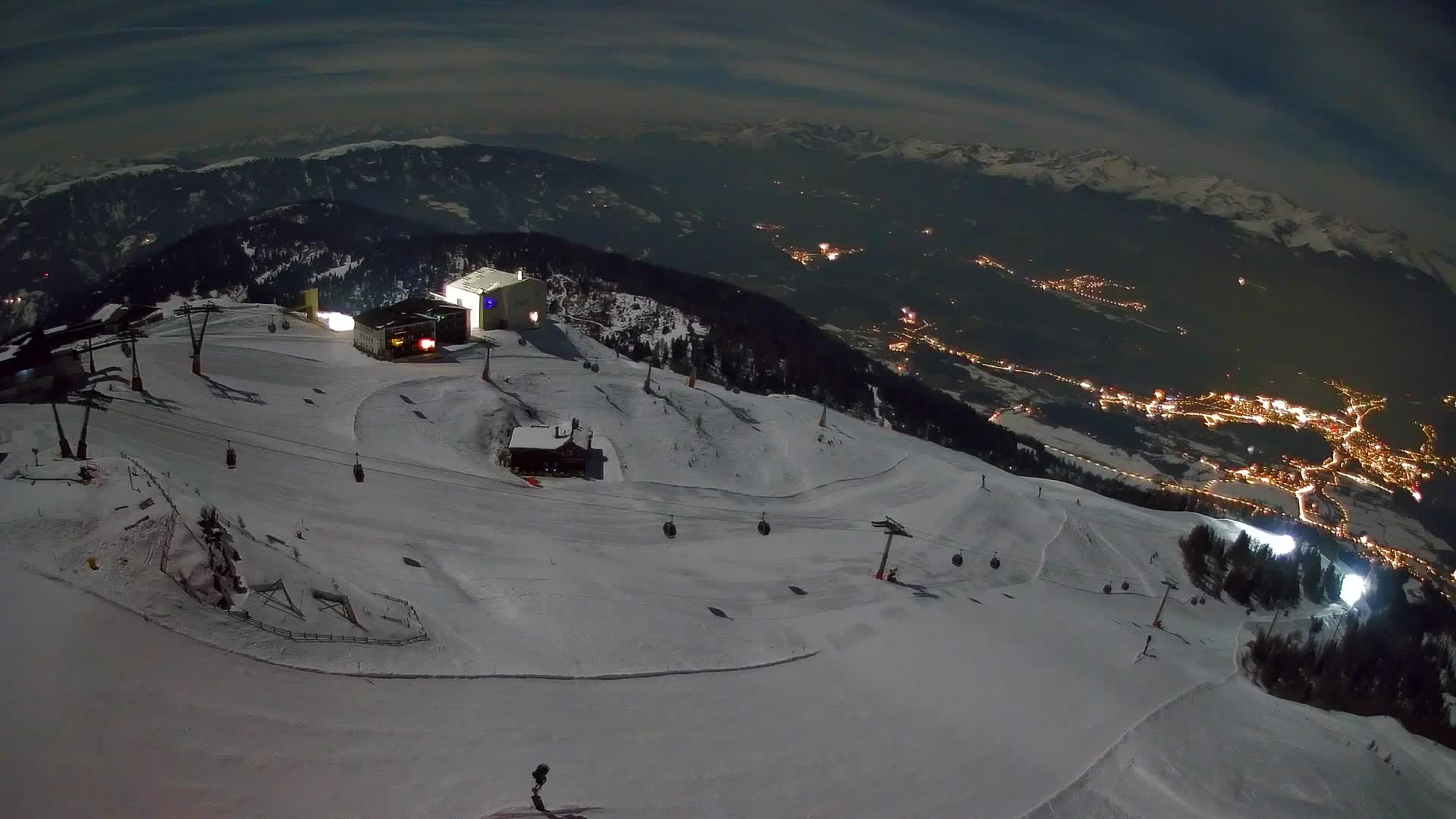 Skigebiet Kronplatz Gipfel | Blick auf Bruneck
