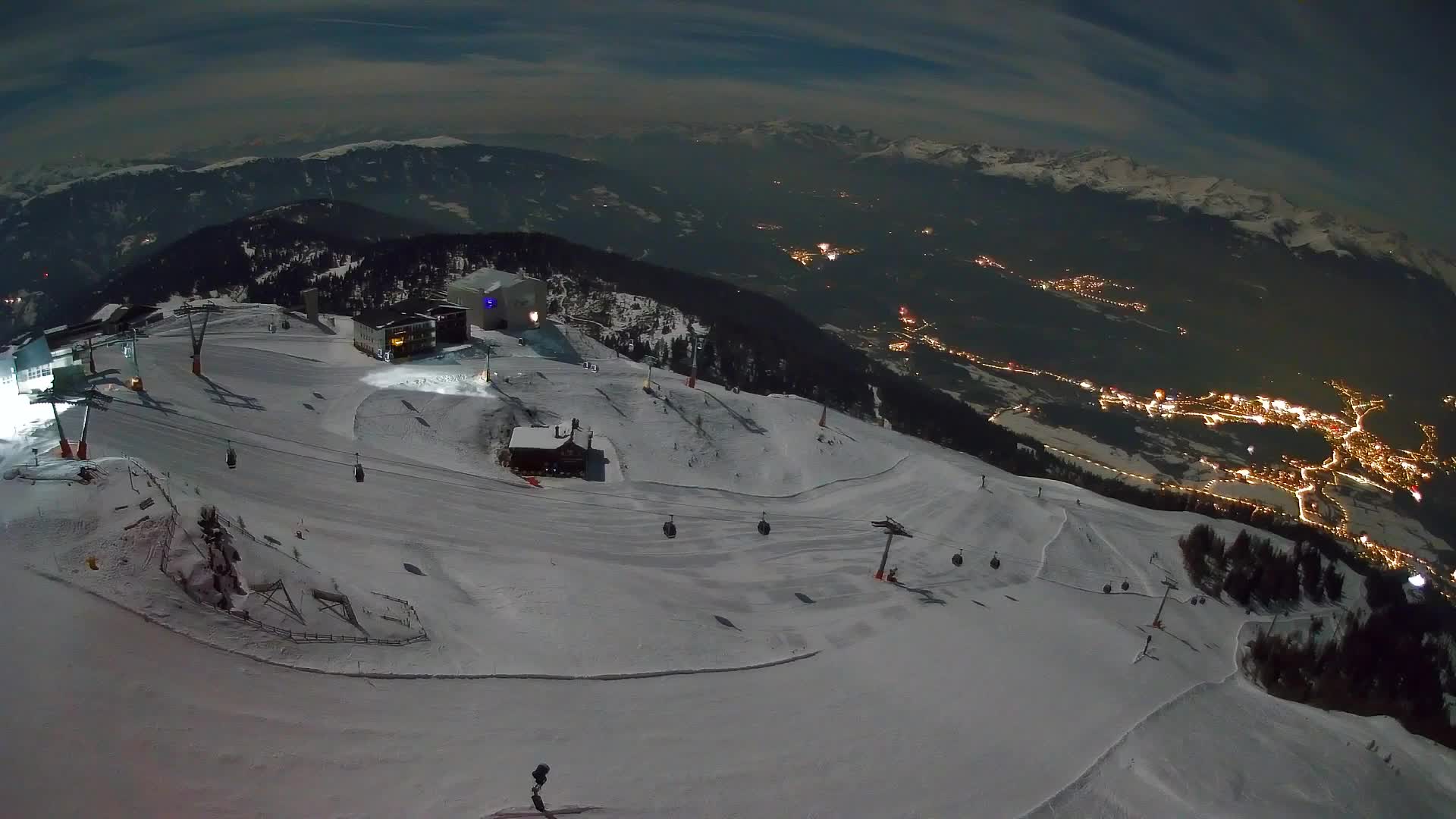 Kronplatz peak Ski resort | view to Bruneck