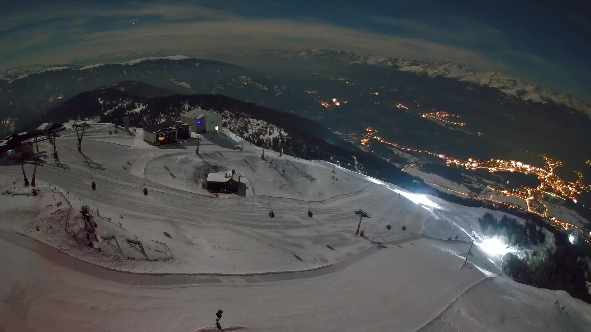 Skigebiet Kronplatz Gipfel | Blick auf Bruneck