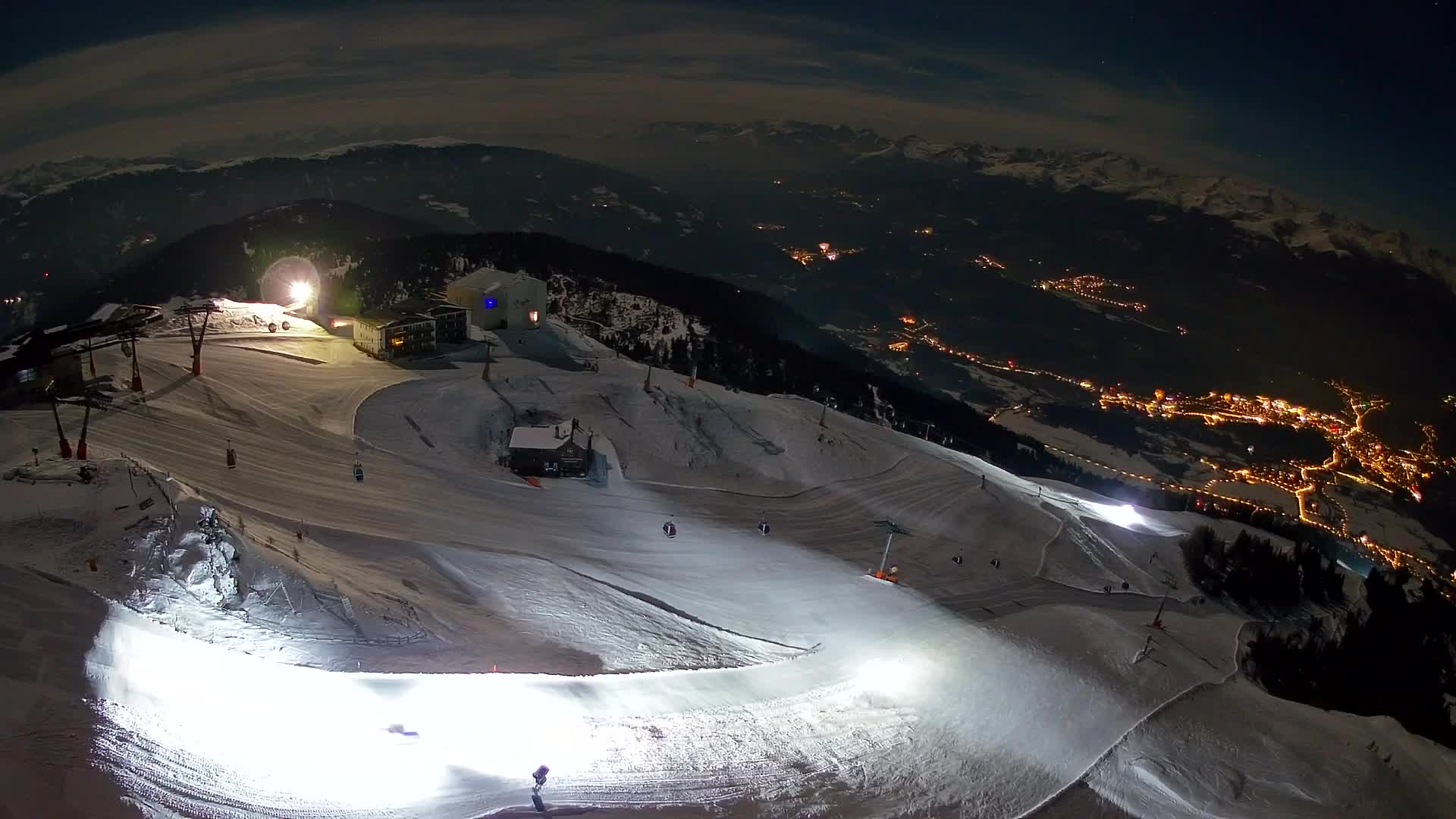 Station de ski Kronplatz sommet | vue sur Brunico