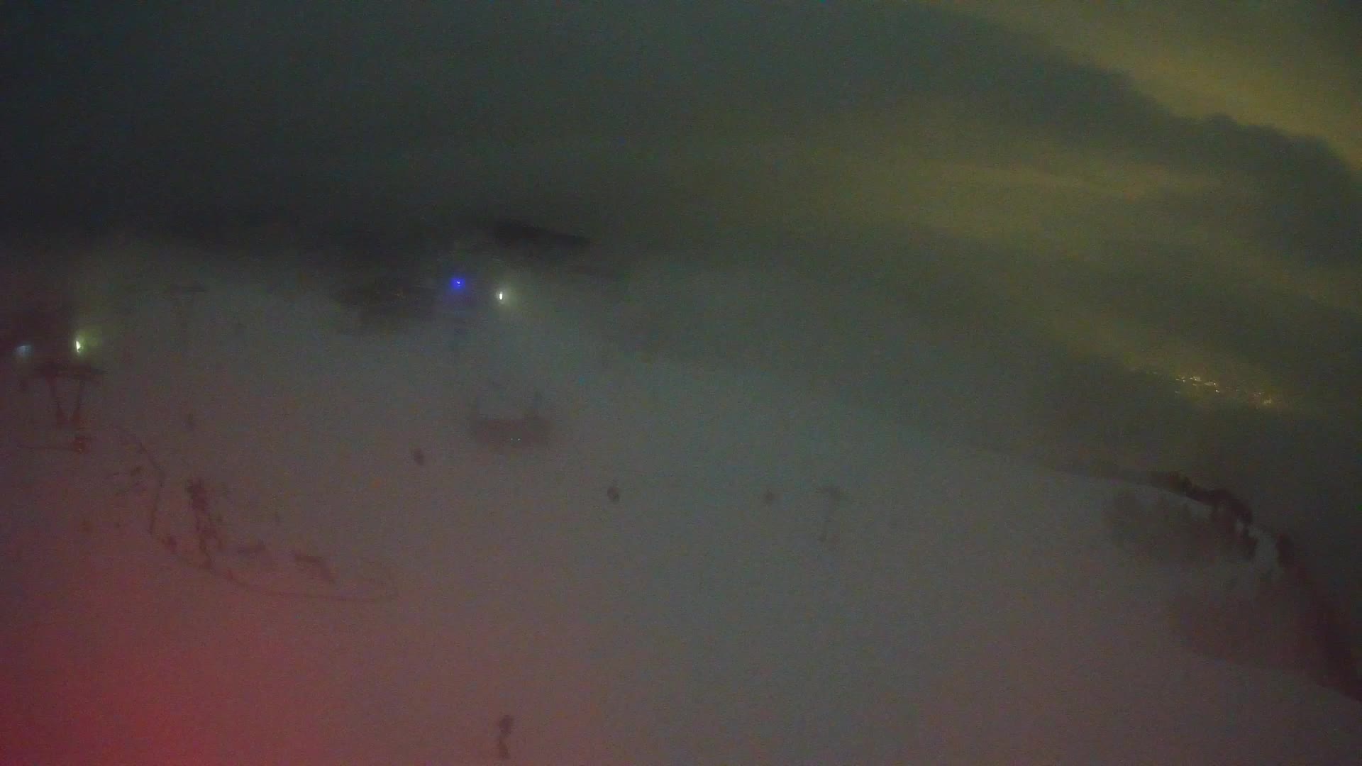 Cima estación de esquí Kronplatz | vista hacia Brunico