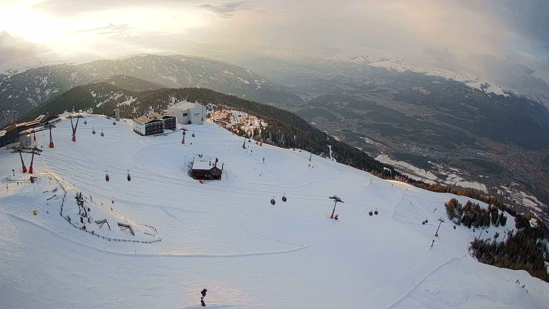 Smučišče Kronplatz – vrh | pogled na Bruneck