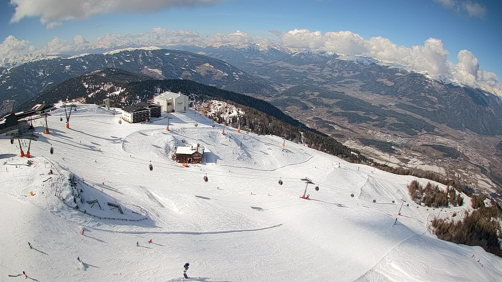 Skigebiet Kronplatz Gipfel | Blick auf Bruneck