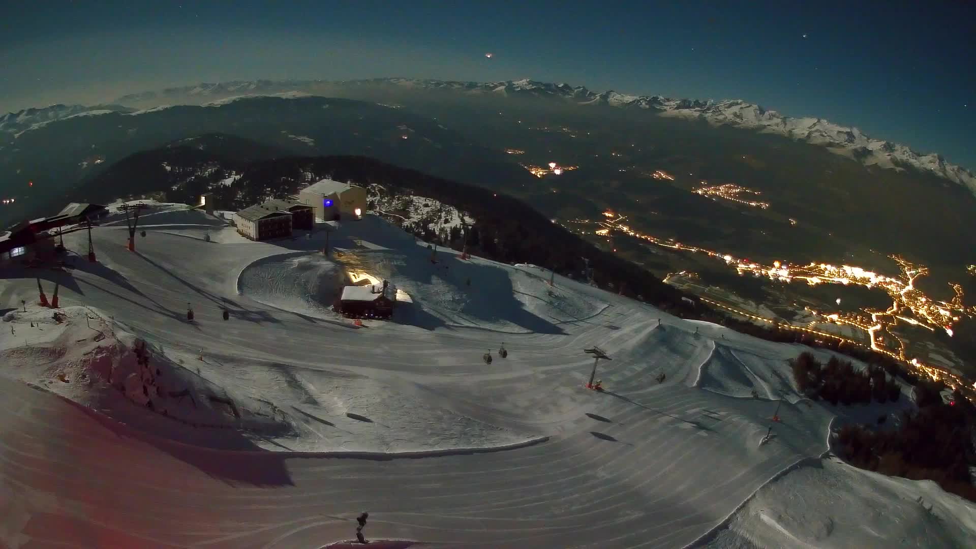 Skigebiet Kronplatz Gipfel | Blick auf Bruneck