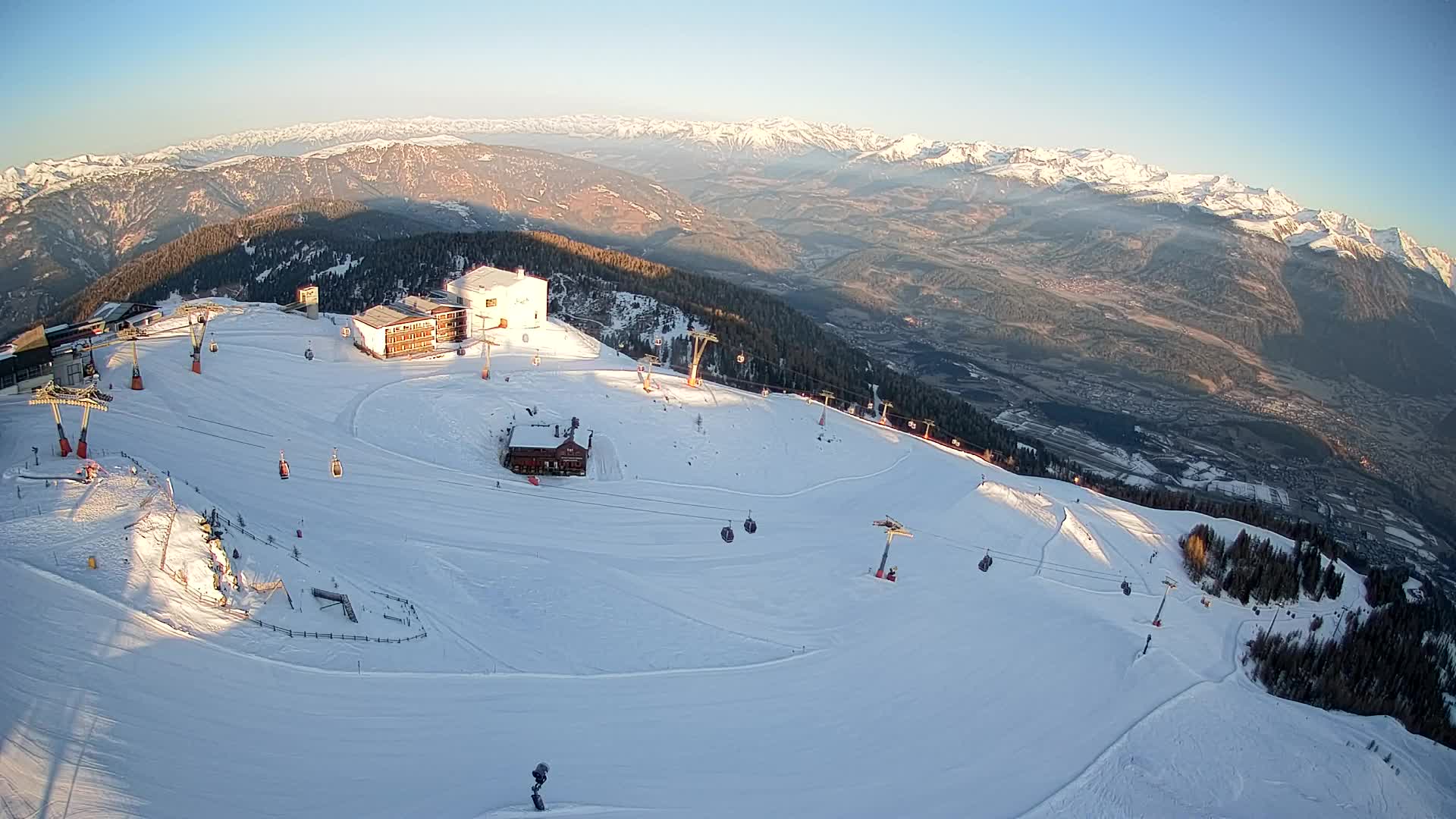 Smučišče Kronplatz – vrh | pogled na Bruneck