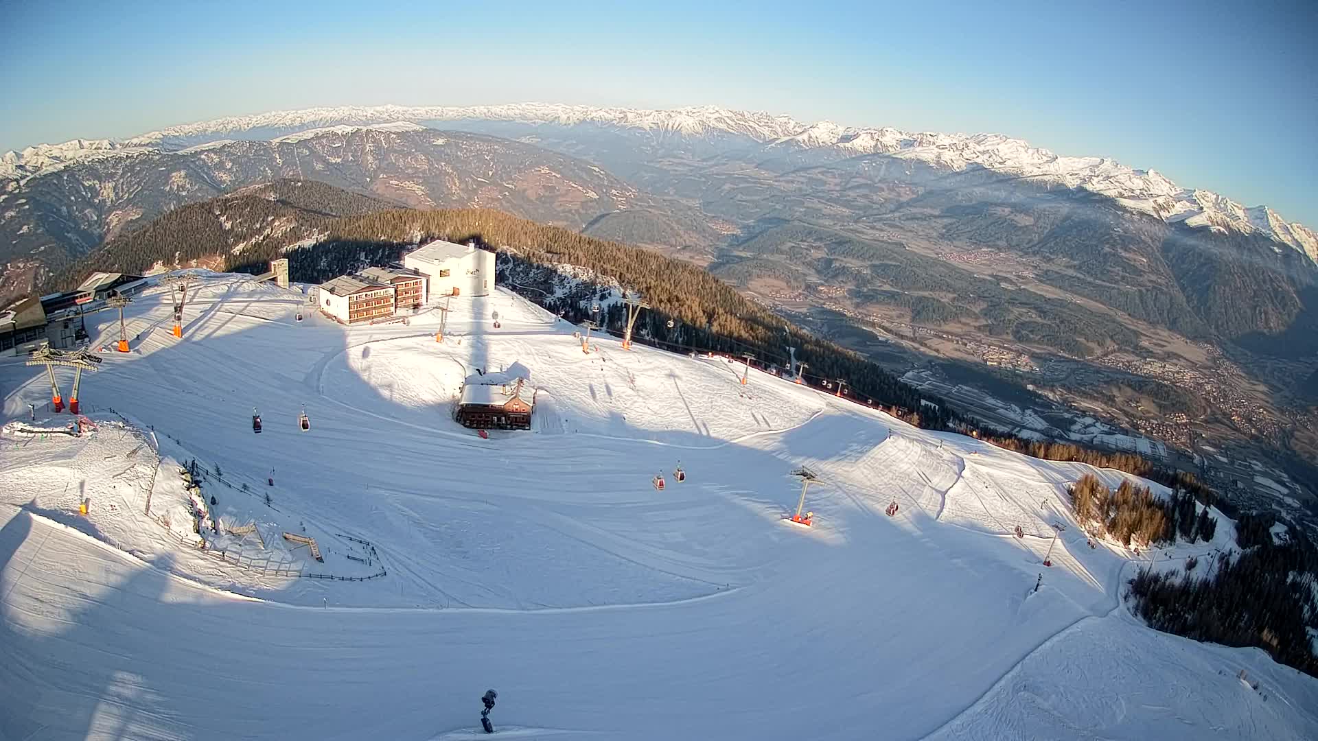 Stazione sciistica di Plan de Corones | vista su Brunico
