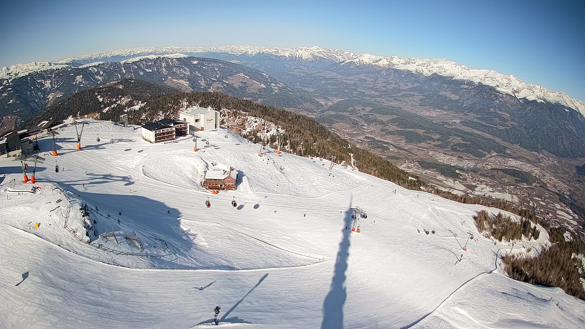 Stazione sciistica di Plan de Corones | vista su Brunico