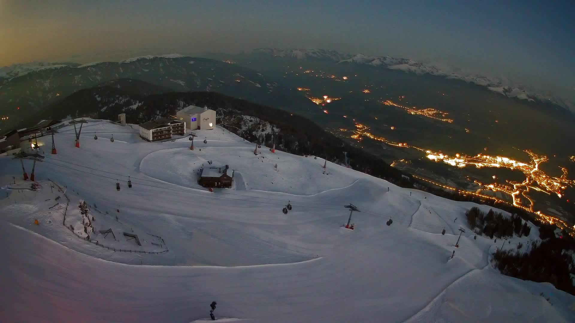 Station de ski Kronplatz sommet | vue sur Brunico