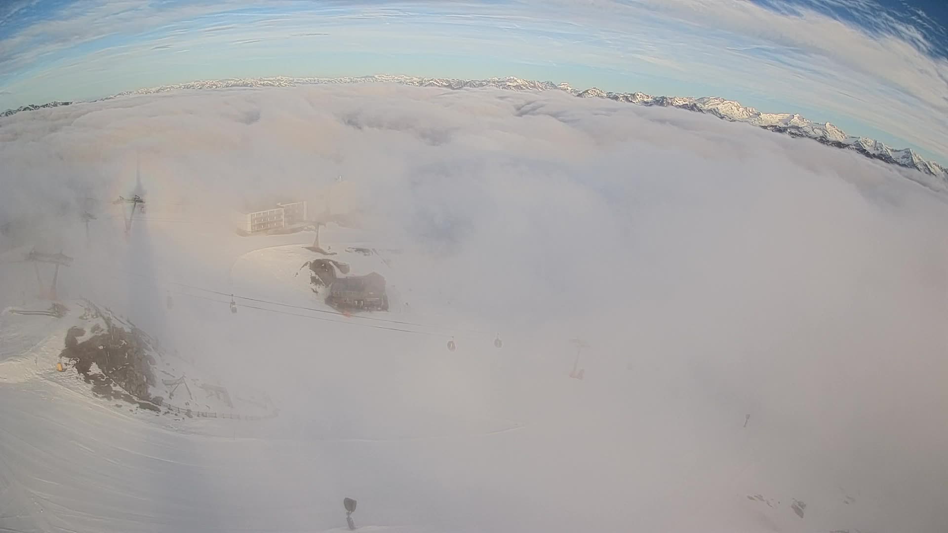 Cima estación de esquí Kronplatz | vista hacia Brunico