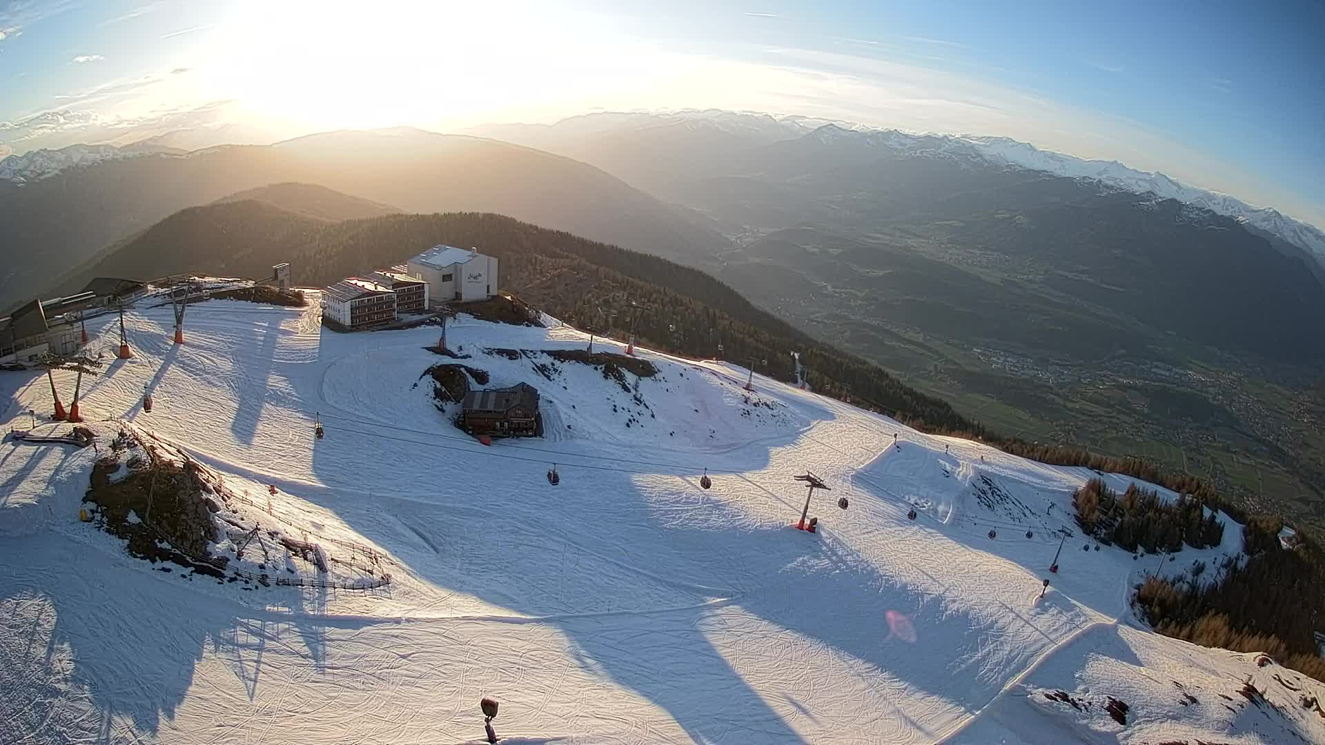 Stazione sciistica di Plan de Corones | vista su Brunico