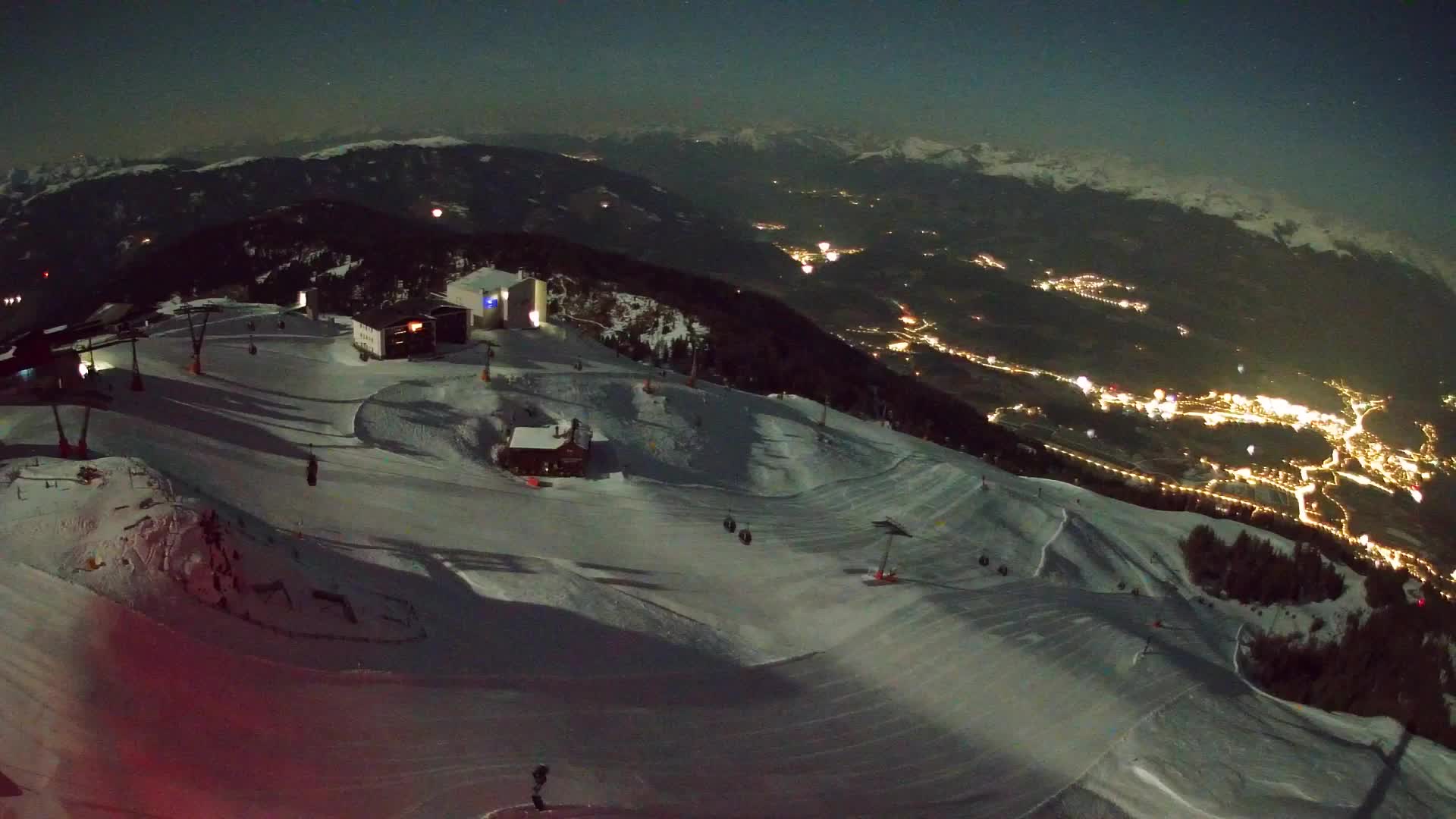 Stazione sciistica di Plan de Corones | vista su Brunico