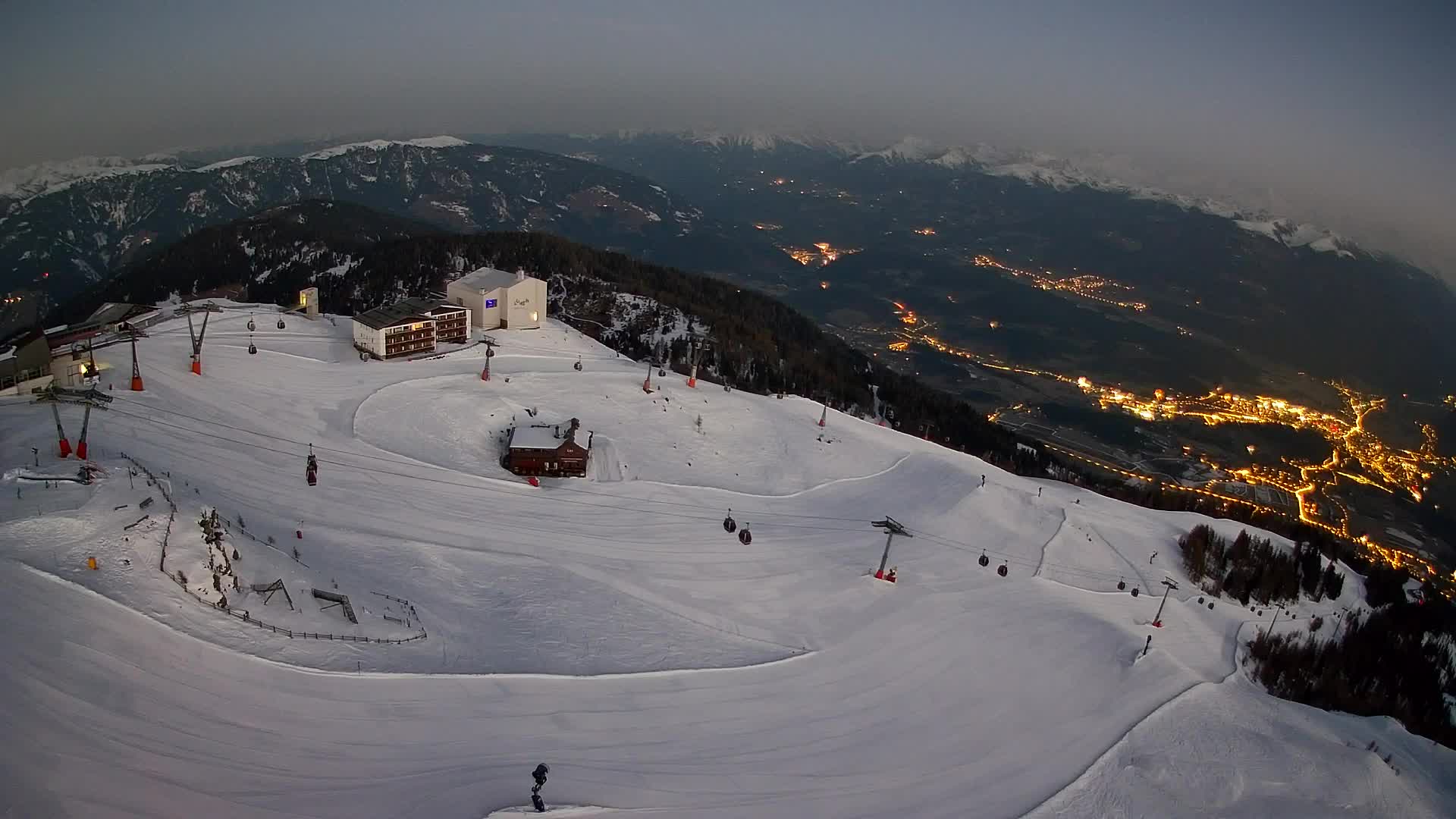 Smučišče Kronplatz – vrh | pogled na Bruneck