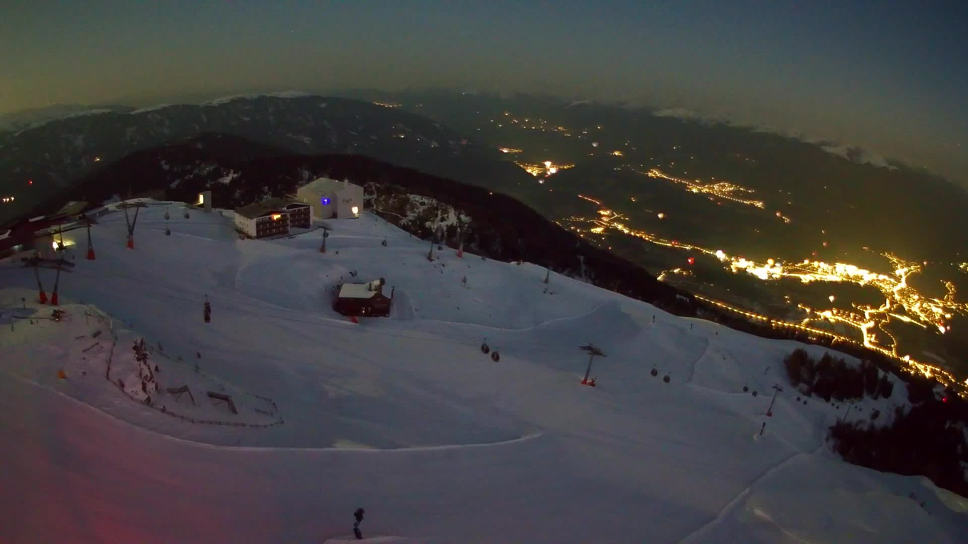 Skigebiet Kronplatz Gipfel | Blick auf Bruneck