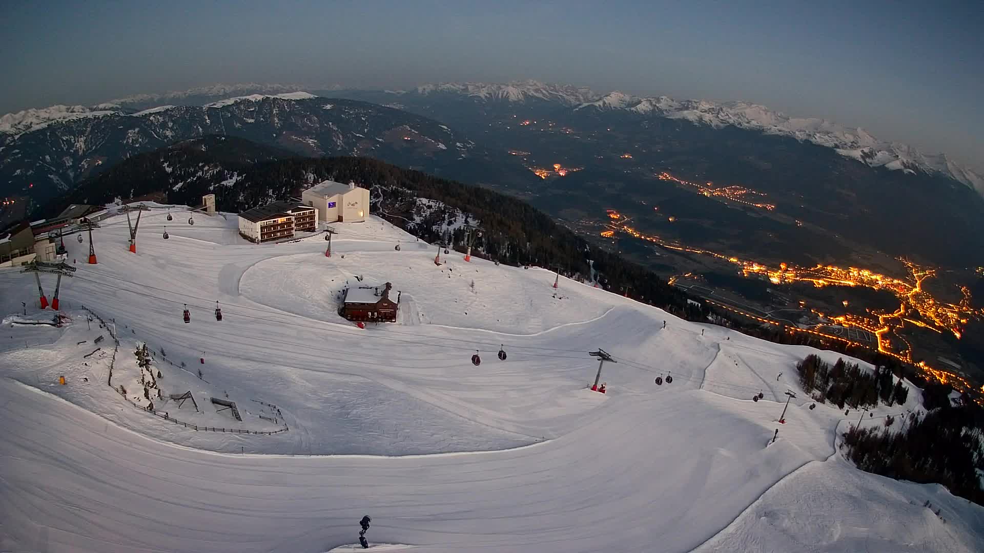 Station de ski Kronplatz sommet | vue sur Brunico