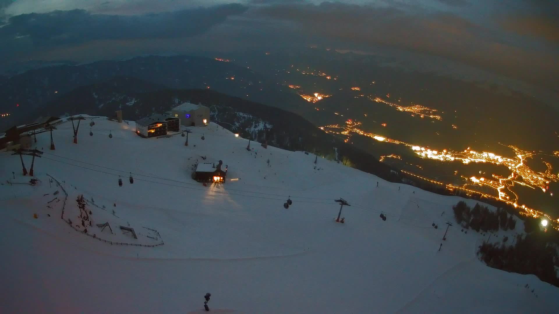 Station de ski Kronplatz sommet | vue sur Brunico