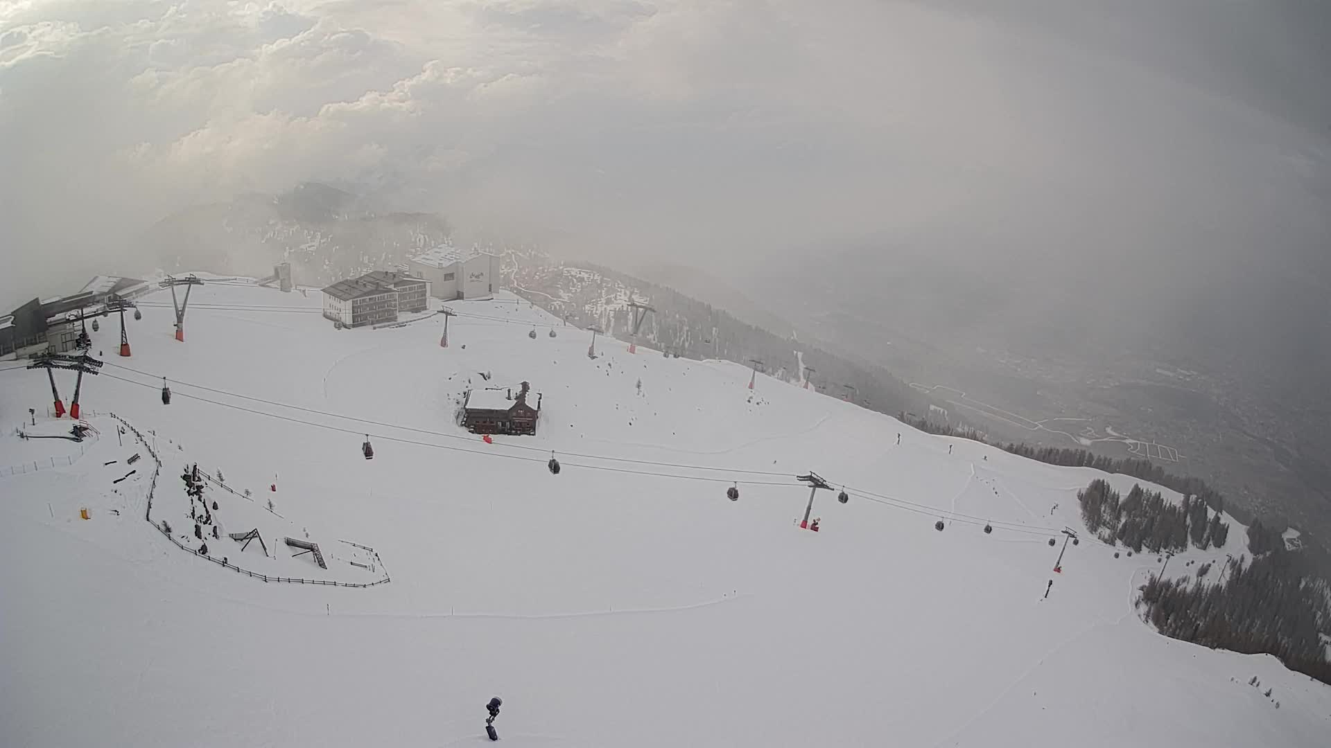 Stazione sciistica di Plan de Corones | vista su Brunico
