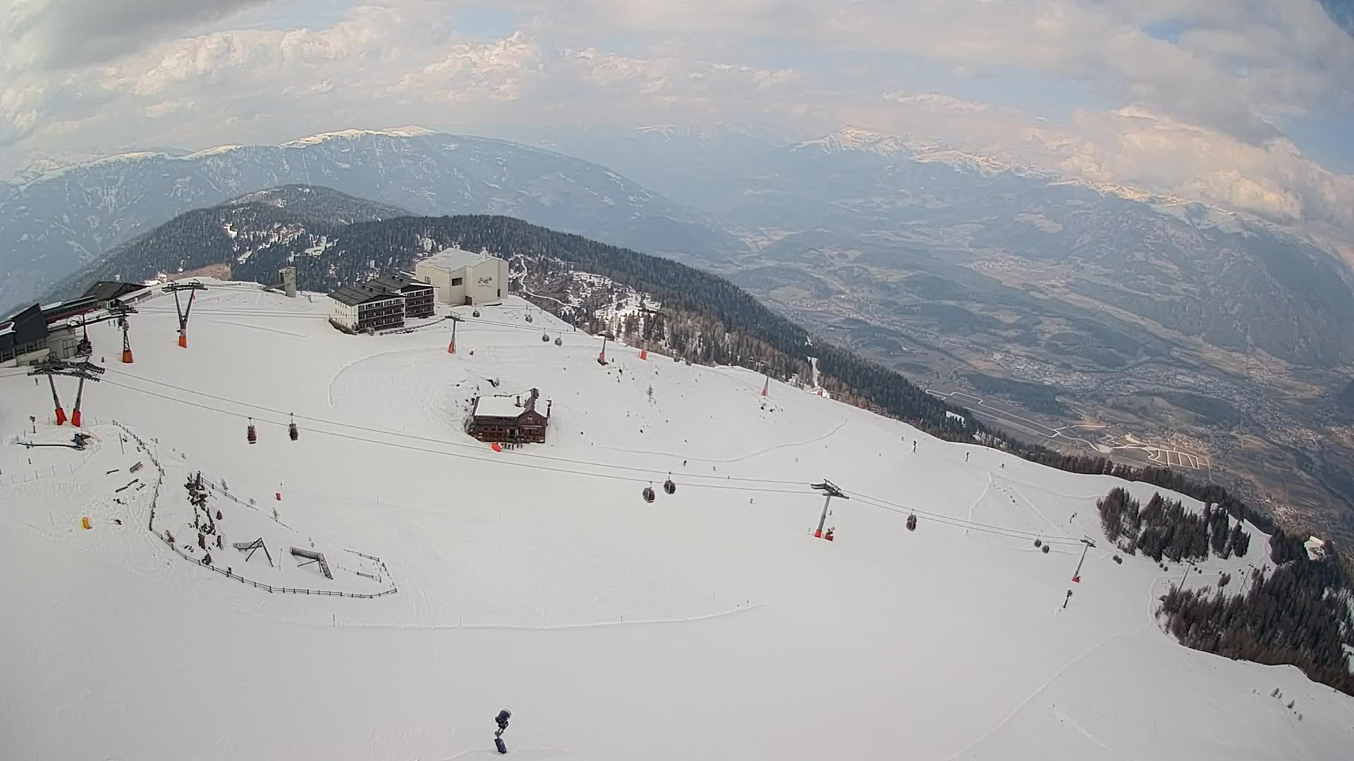 Station de ski Kronplatz sommet | vue sur Brunico