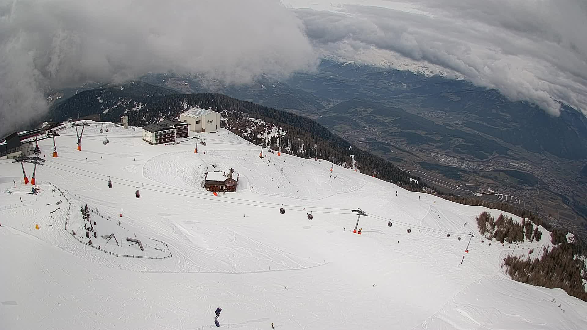 Station de ski Kronplatz sommet | vue sur Brunico