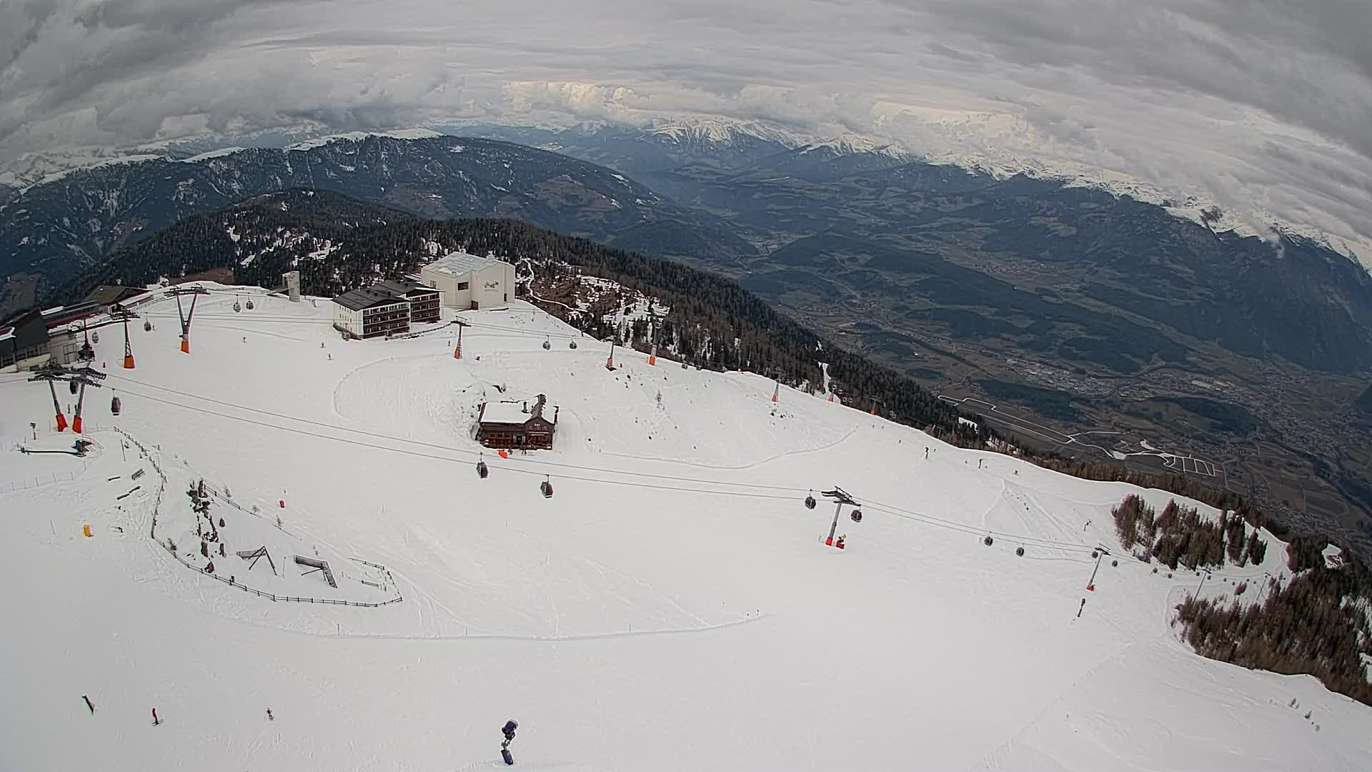 Smučišče Kronplatz – vrh | pogled na Bruneck