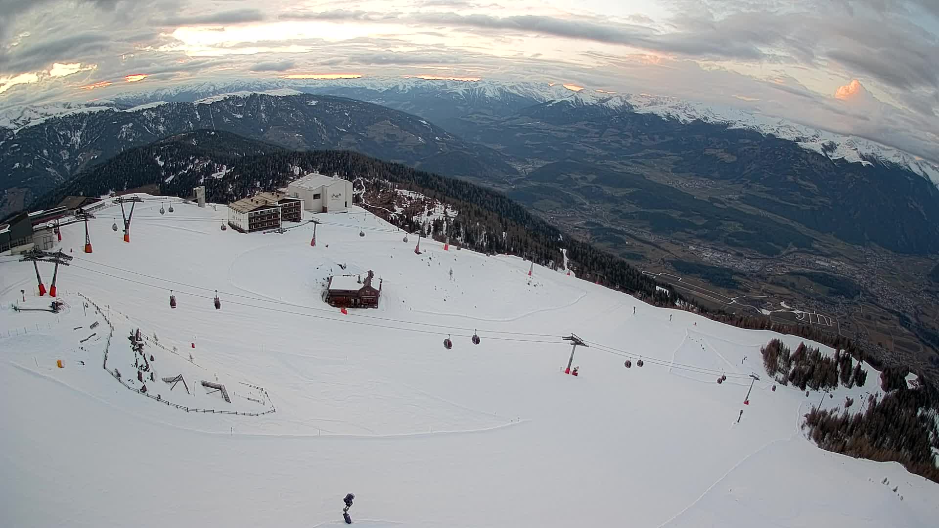 Skijalište Kronplatz – vrh | pogled na Bruneck