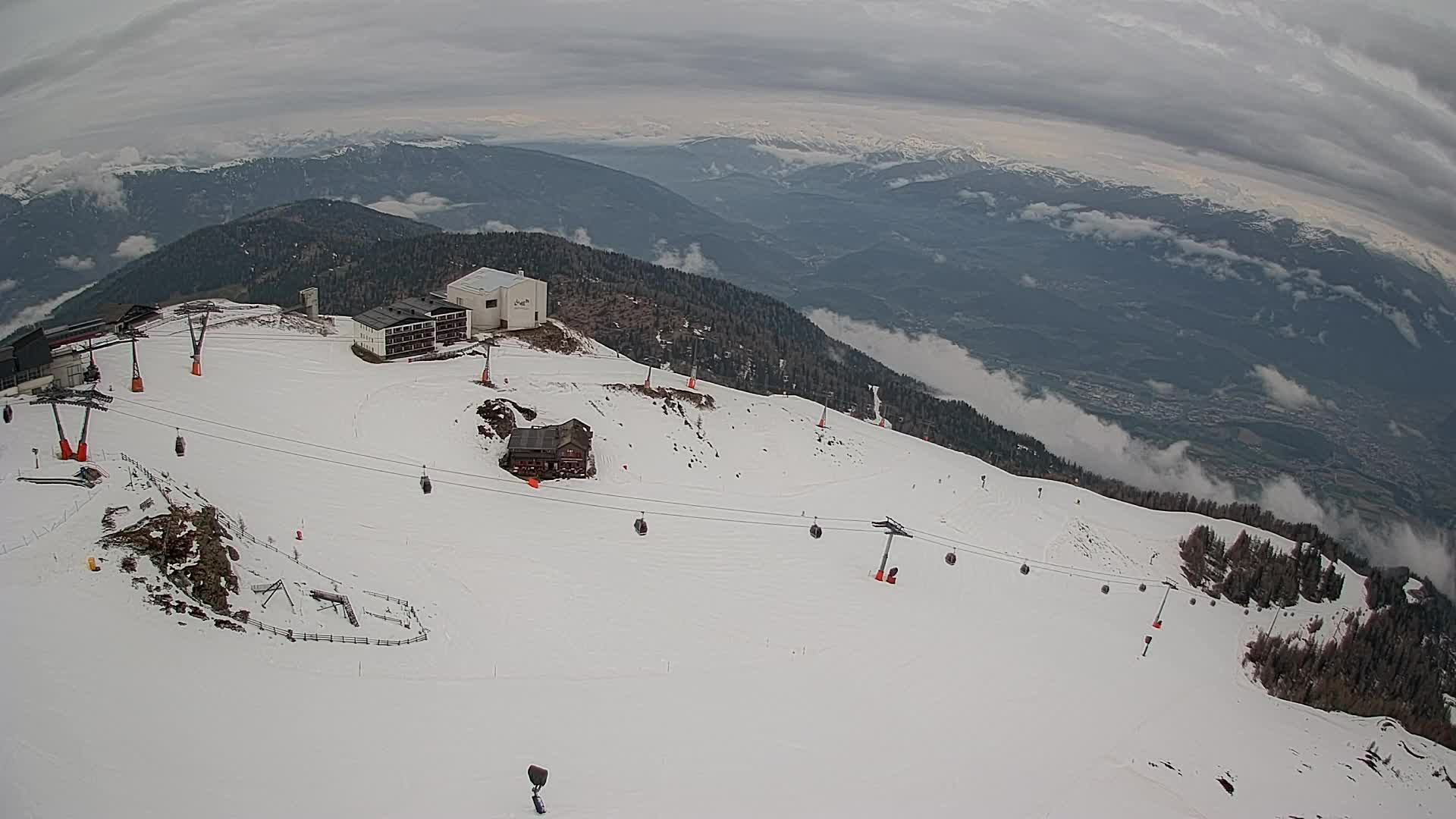 Smučišče Kronplatz – vrh | pogled na Bruneck