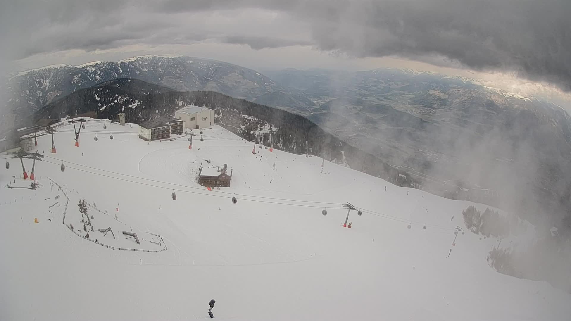 Smučišče Kronplatz – vrh | pogled na Bruneck