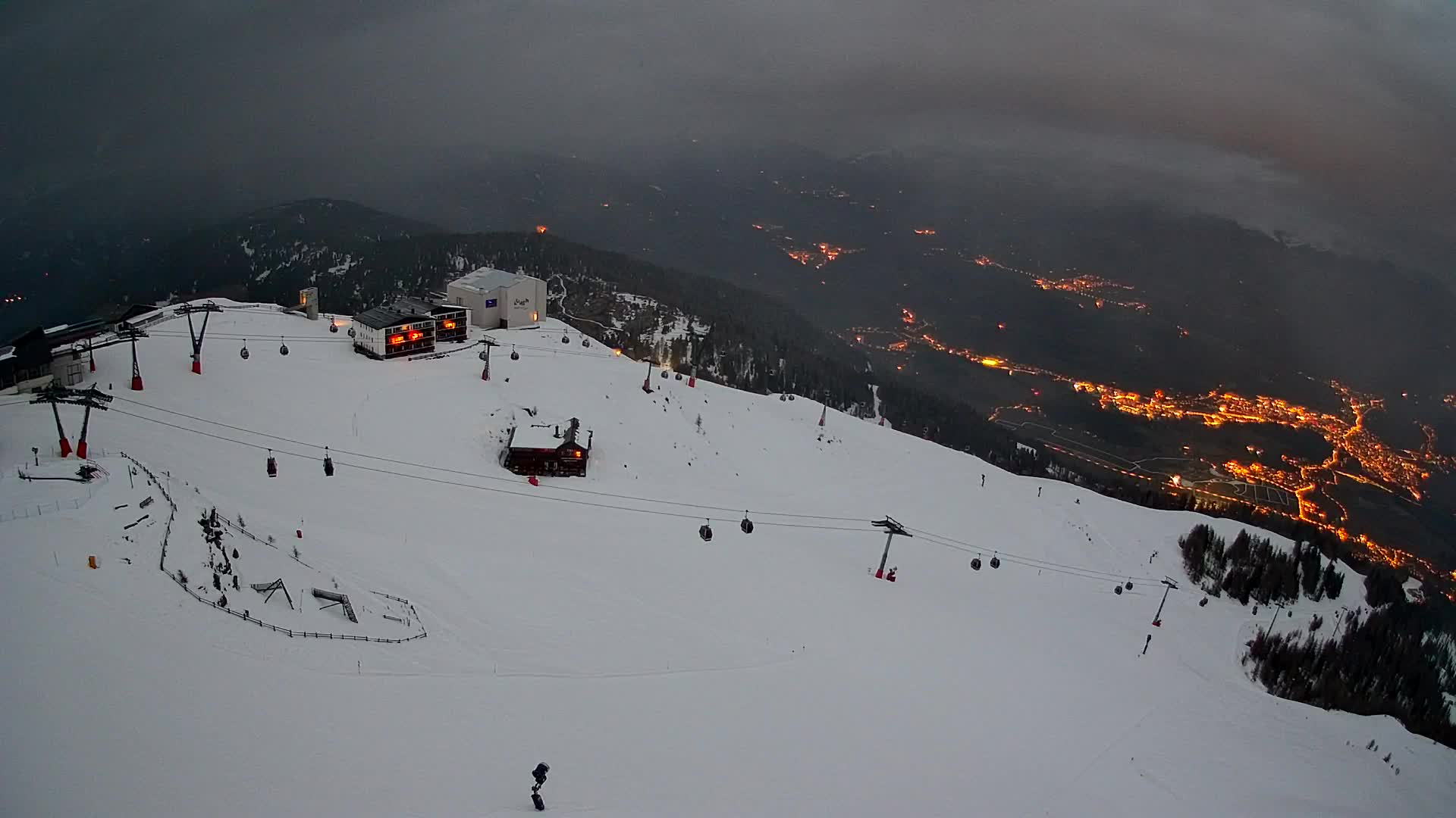 Station de ski Kronplatz sommet | vue sur Brunico