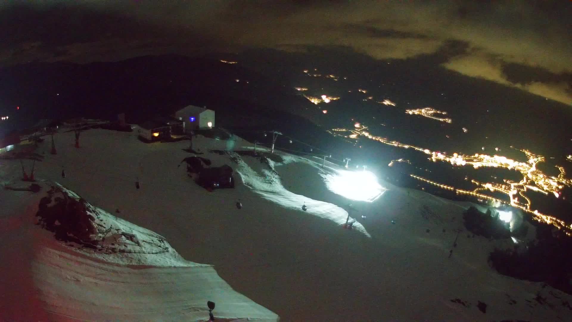 Kronplatz peak Ski resort | view to Bruneck