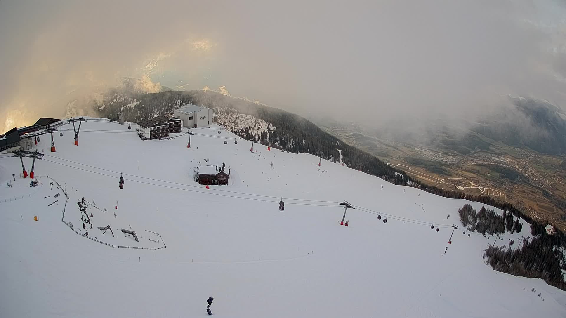 Smučišče Kronplatz – vrh | pogled na Bruneck