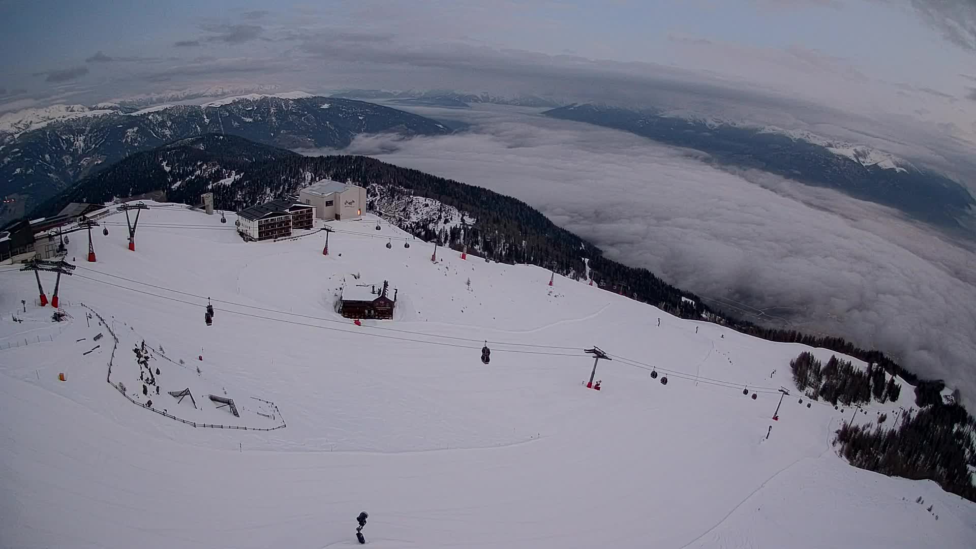 Stazione sciistica di Plan de Corones | vista su Brunico