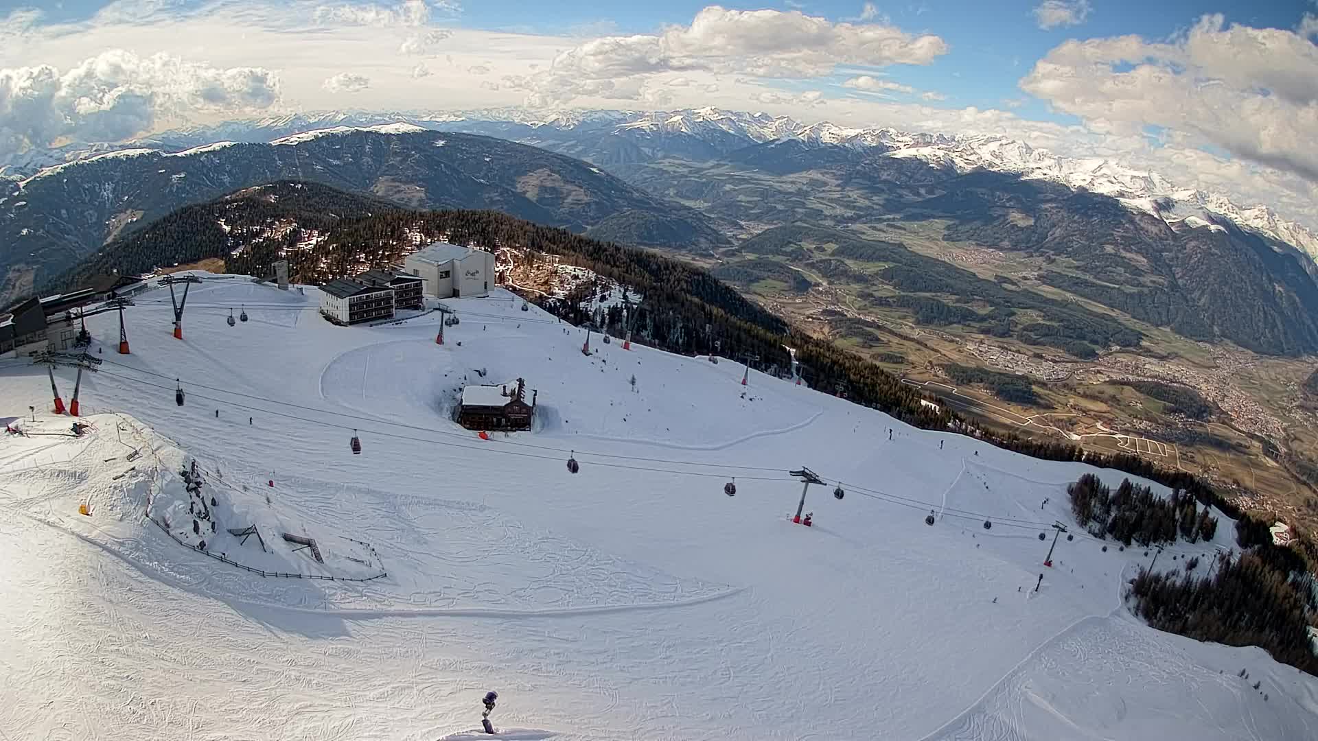 Skigebiet Kronplatz Gipfel | Blick auf Bruneck