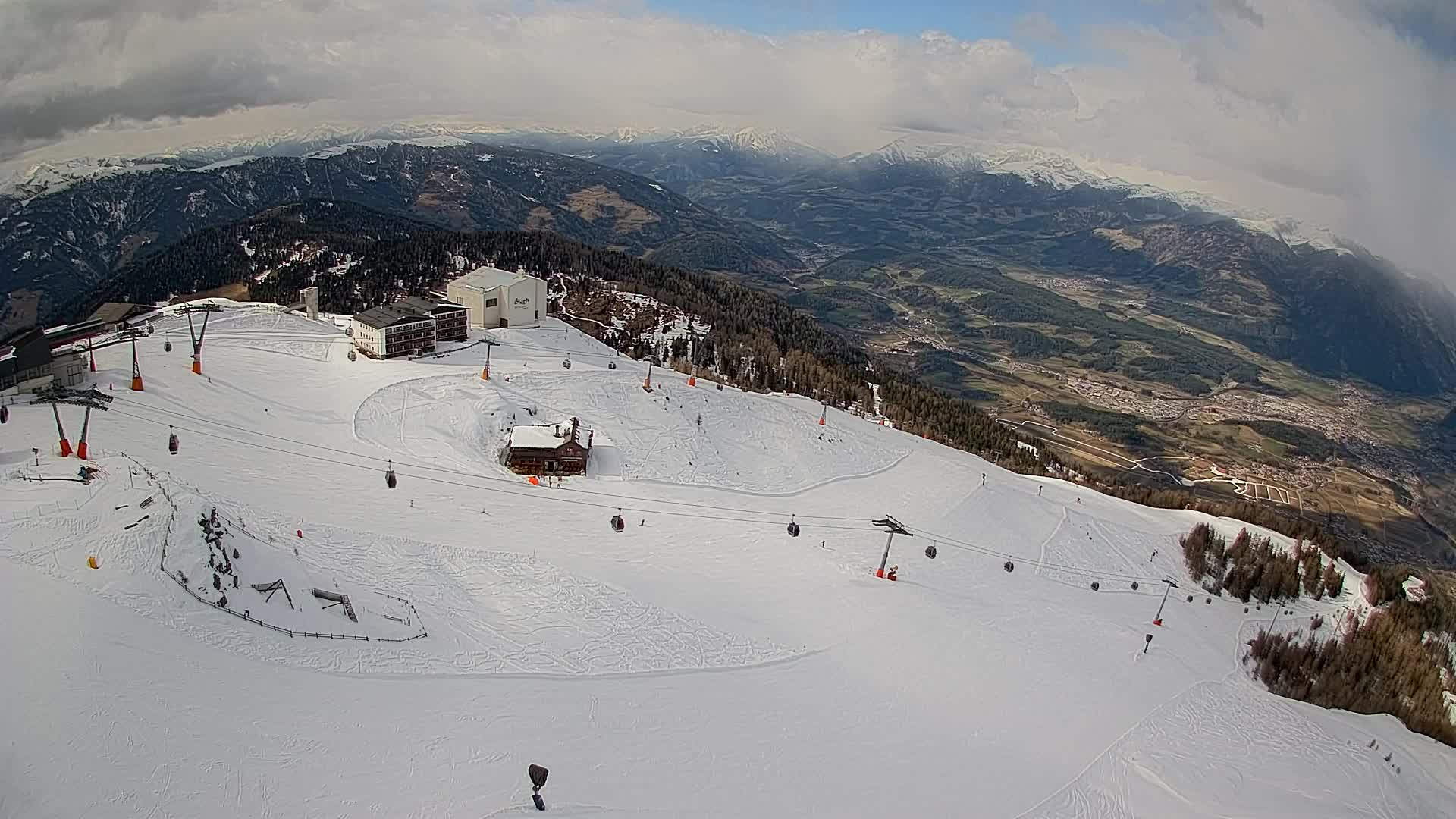 Smučišče Kronplatz – vrh | pogled na Bruneck