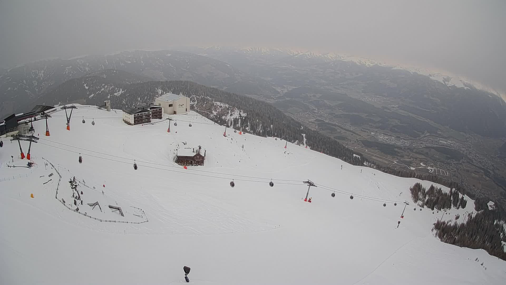 Stazione sciistica di Plan de Corones | vista su Brunico